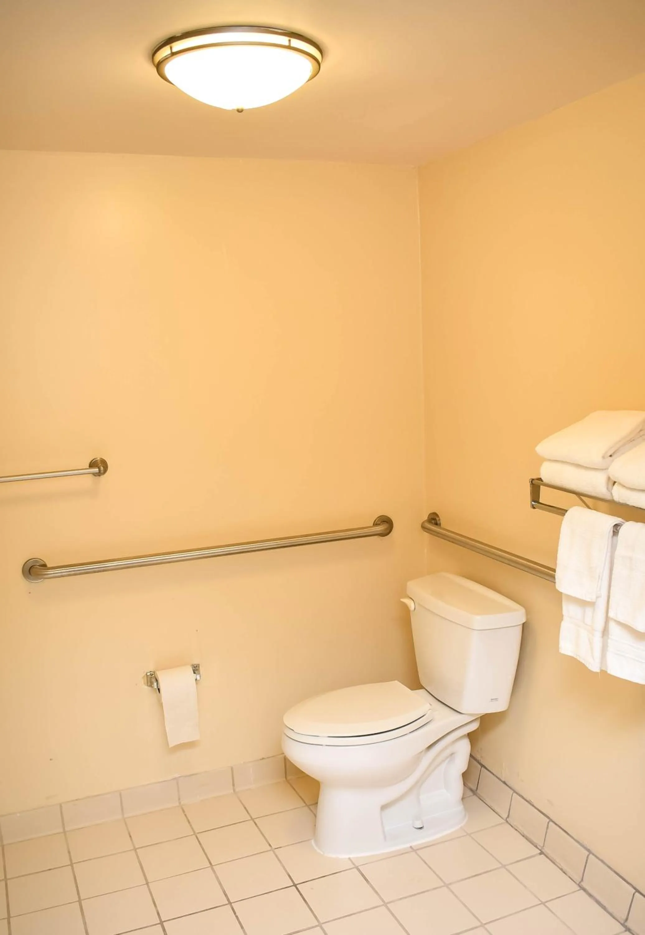 Toilet in Baymont by Wyndham Columbus GA