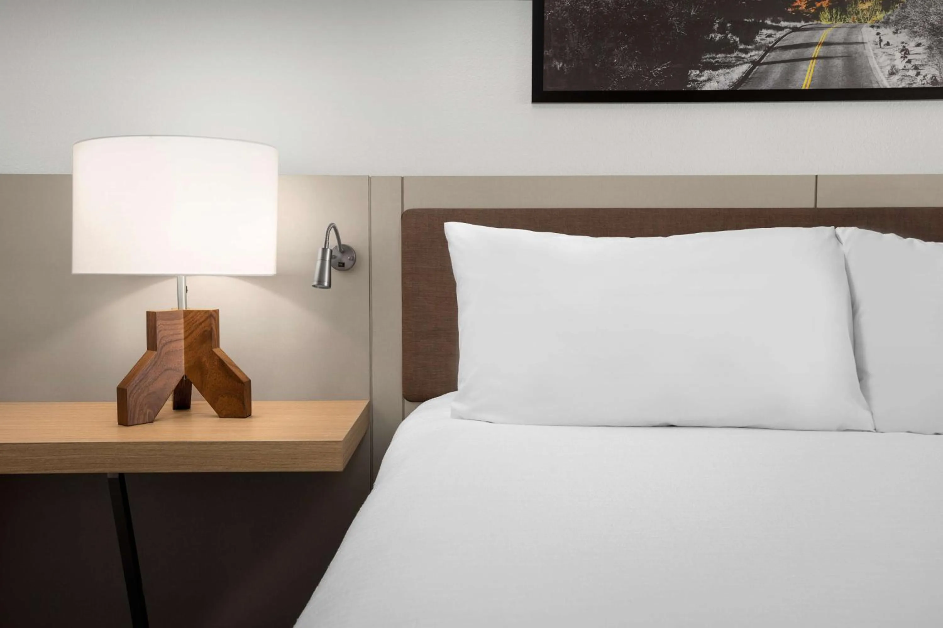 Bed in Hilton Garden Inn Colorado Springs North