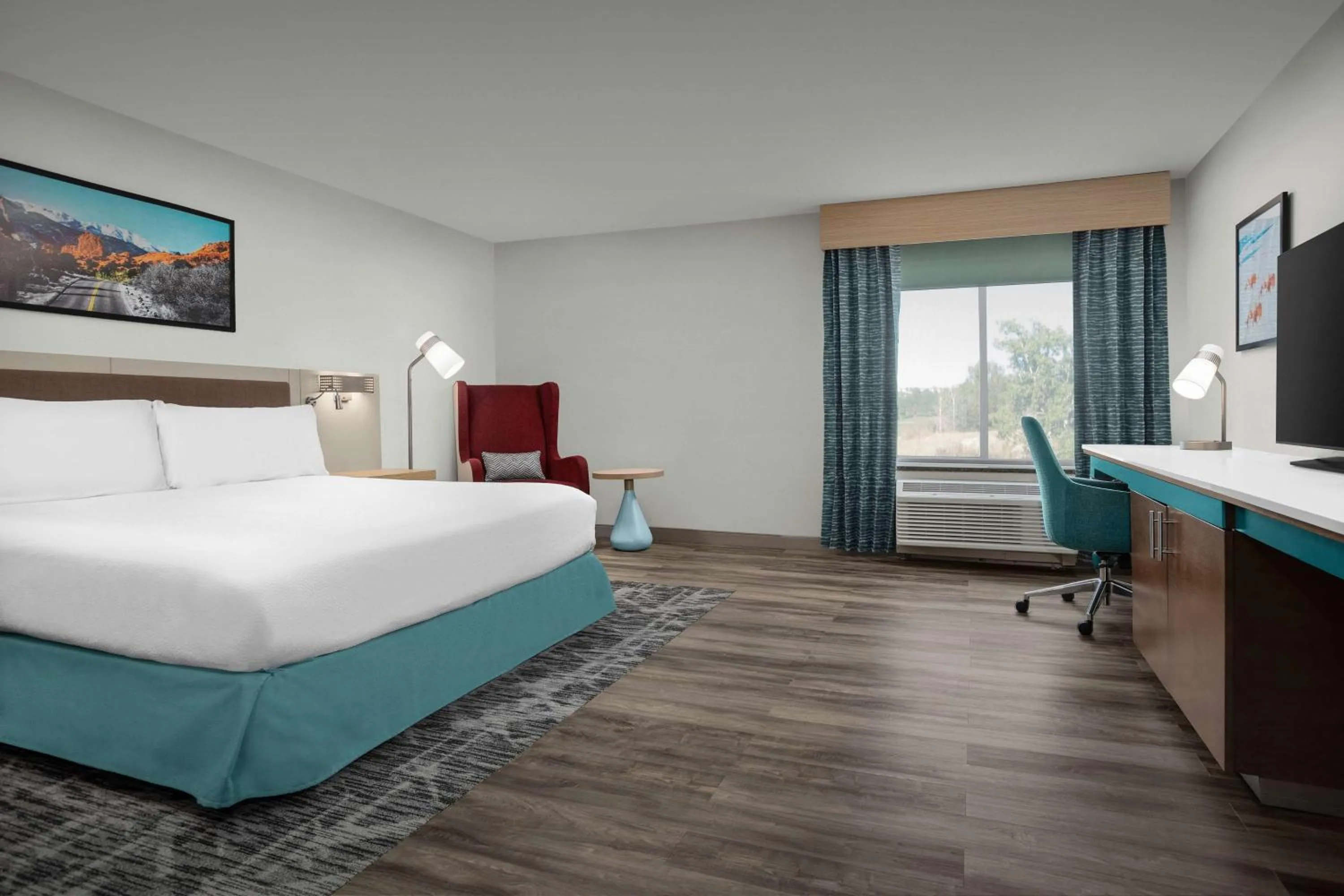 Bed in Hilton Garden Inn Colorado Springs North