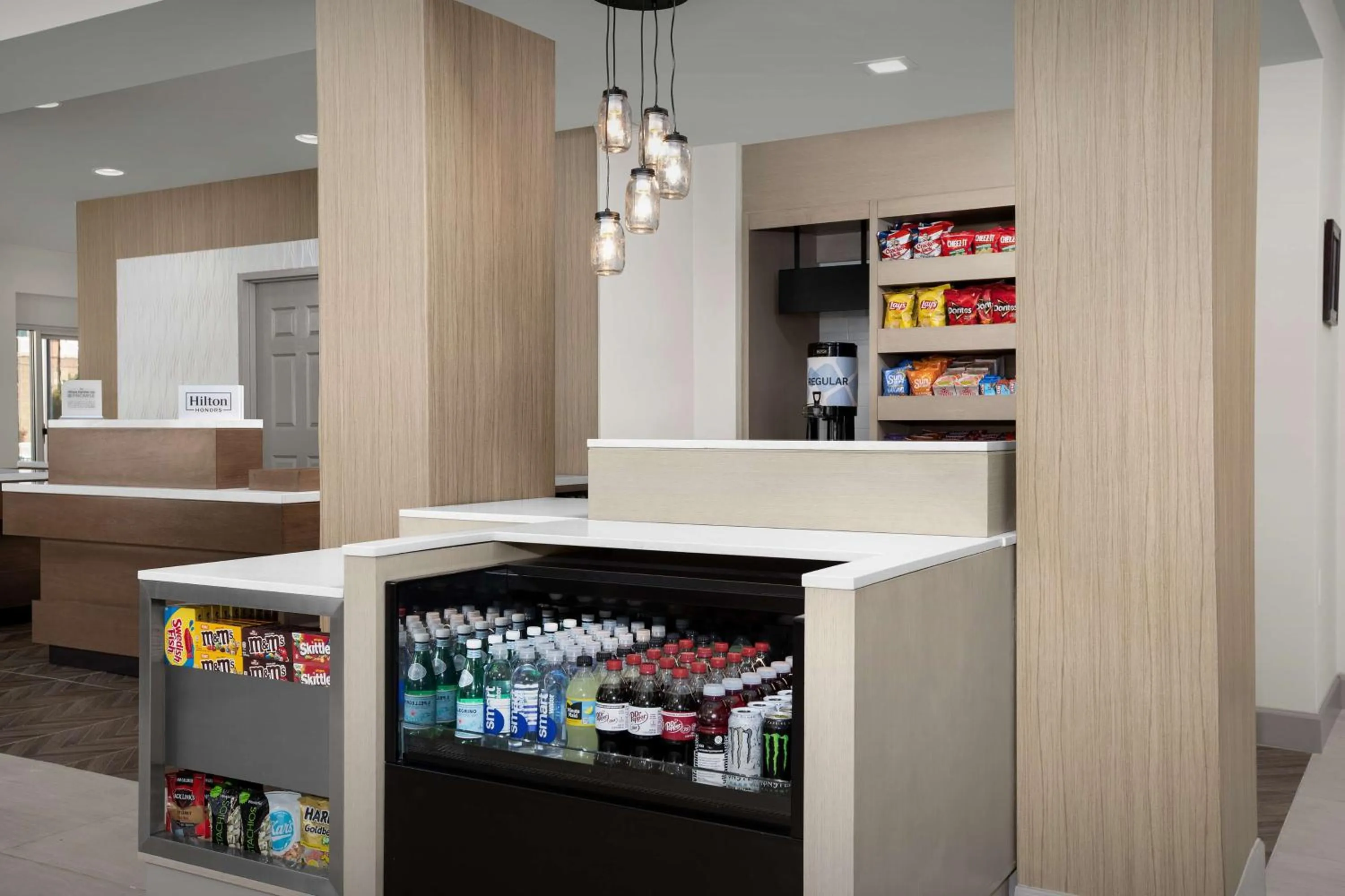 Restaurant/places to eat in Hilton Garden Inn Colorado Springs North