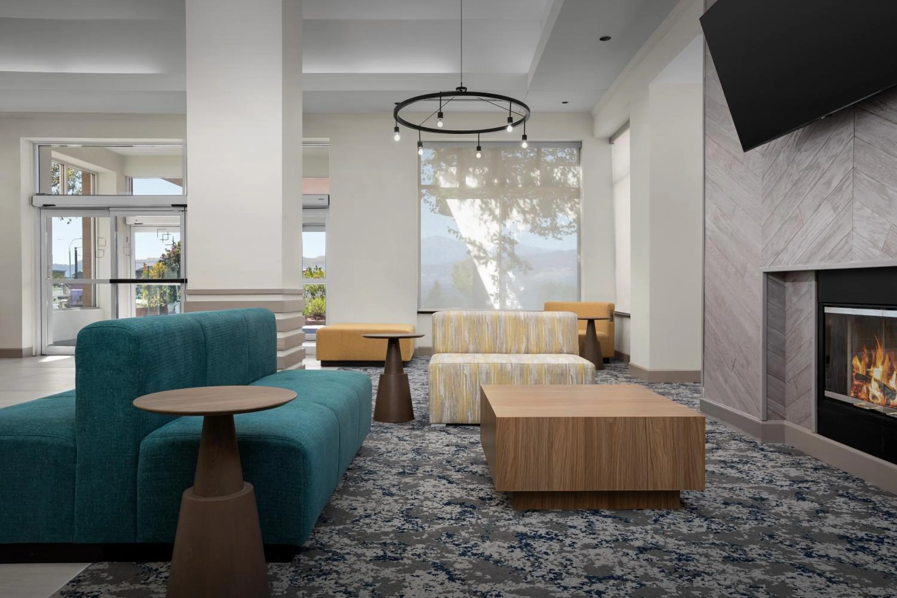 Seating area in Hilton Garden Inn Colorado Springs North
