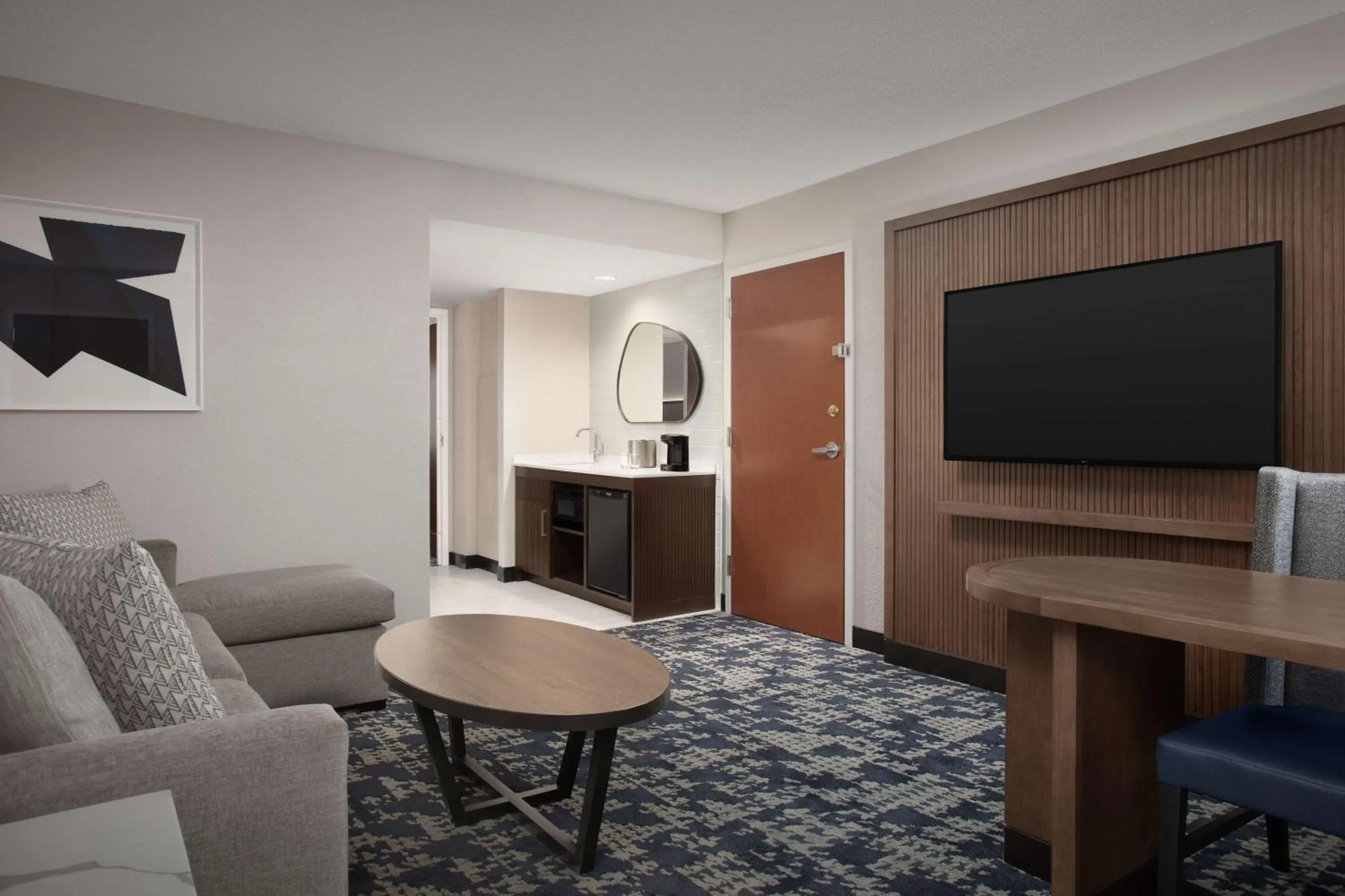 Living room in Embassy Suites by Hilton Dallas Near the Galleria