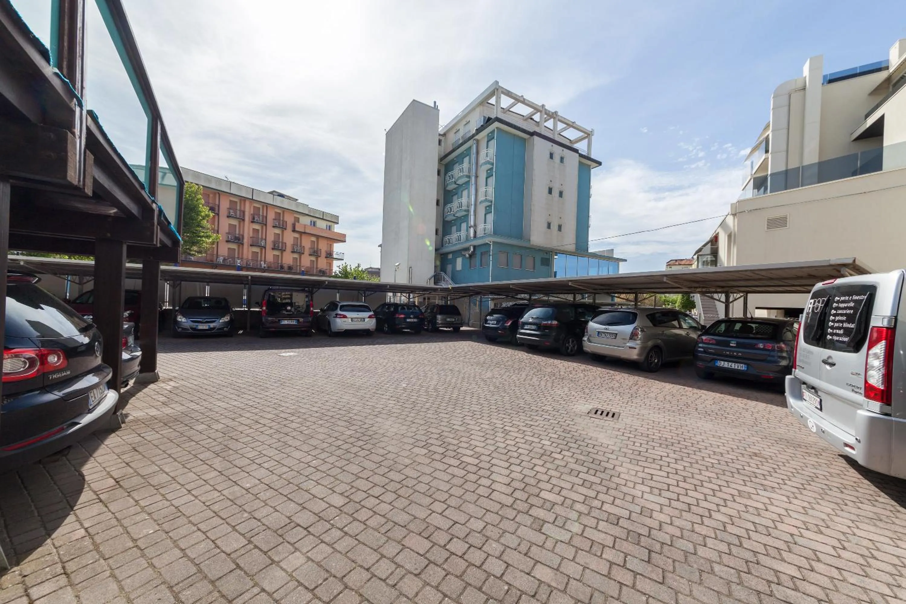 Area and facilities in Hotel Garden