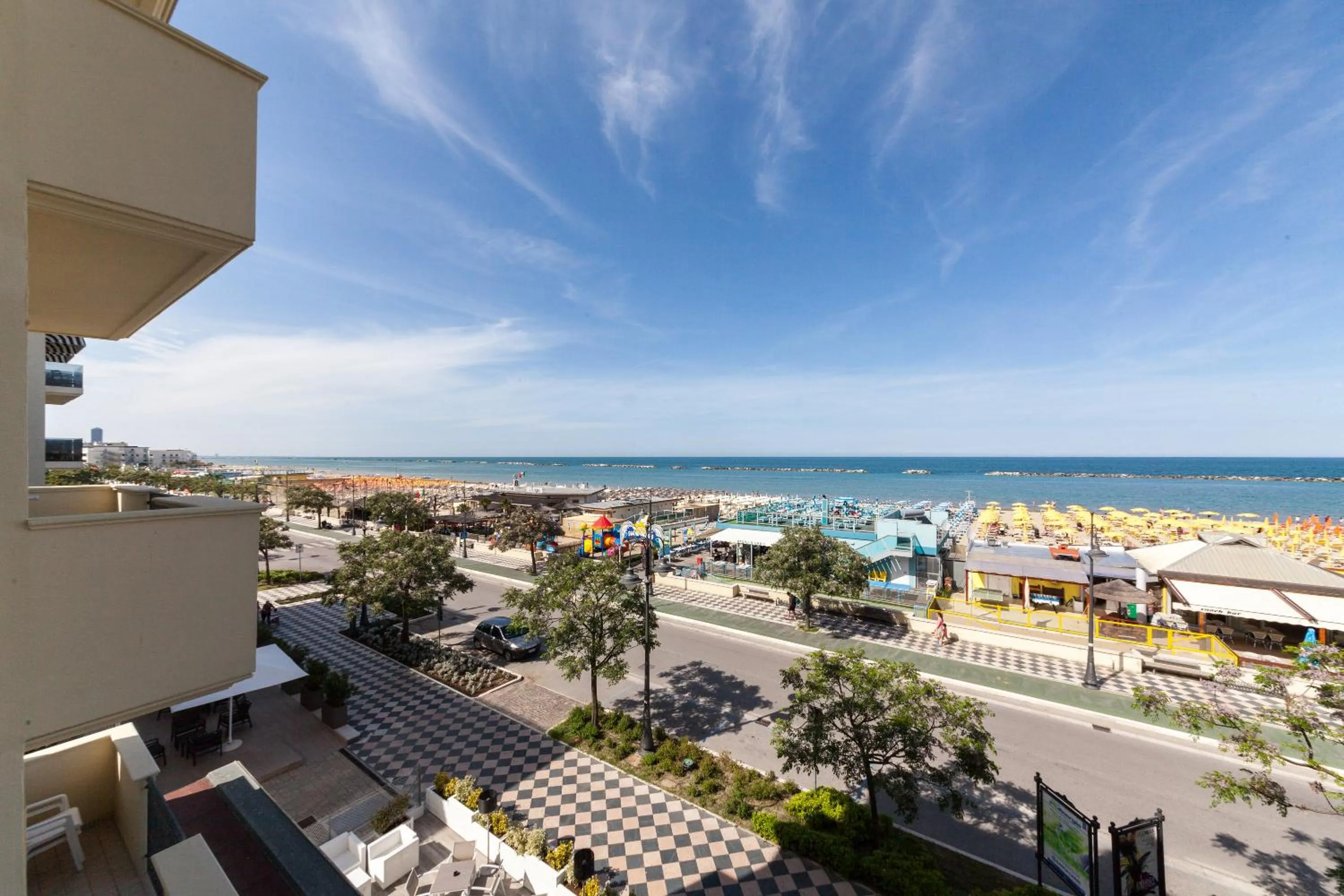 Sea view in Hotel Garden