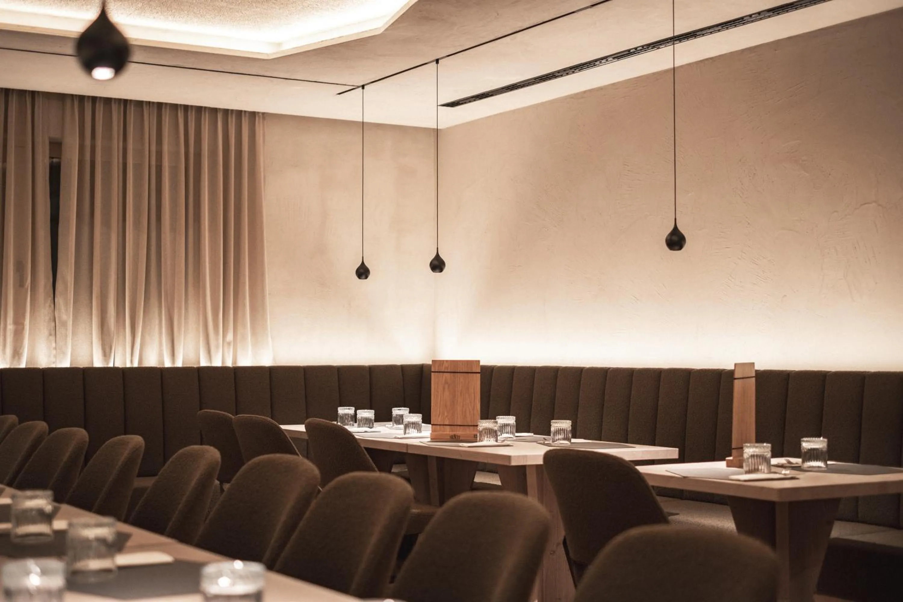 Restaurant/places to eat in Haunold Homes