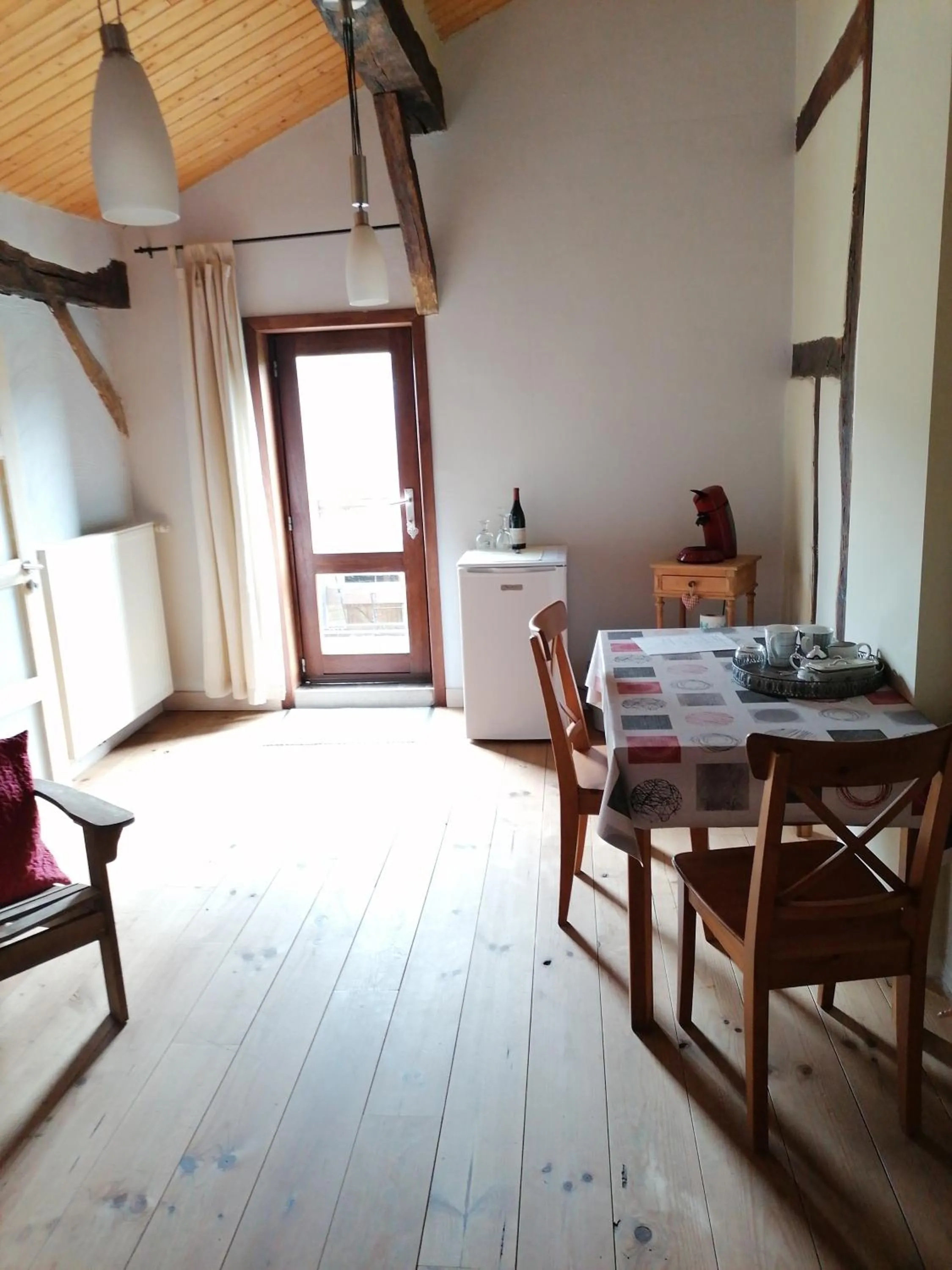 Seating area in Couettes et Picotin