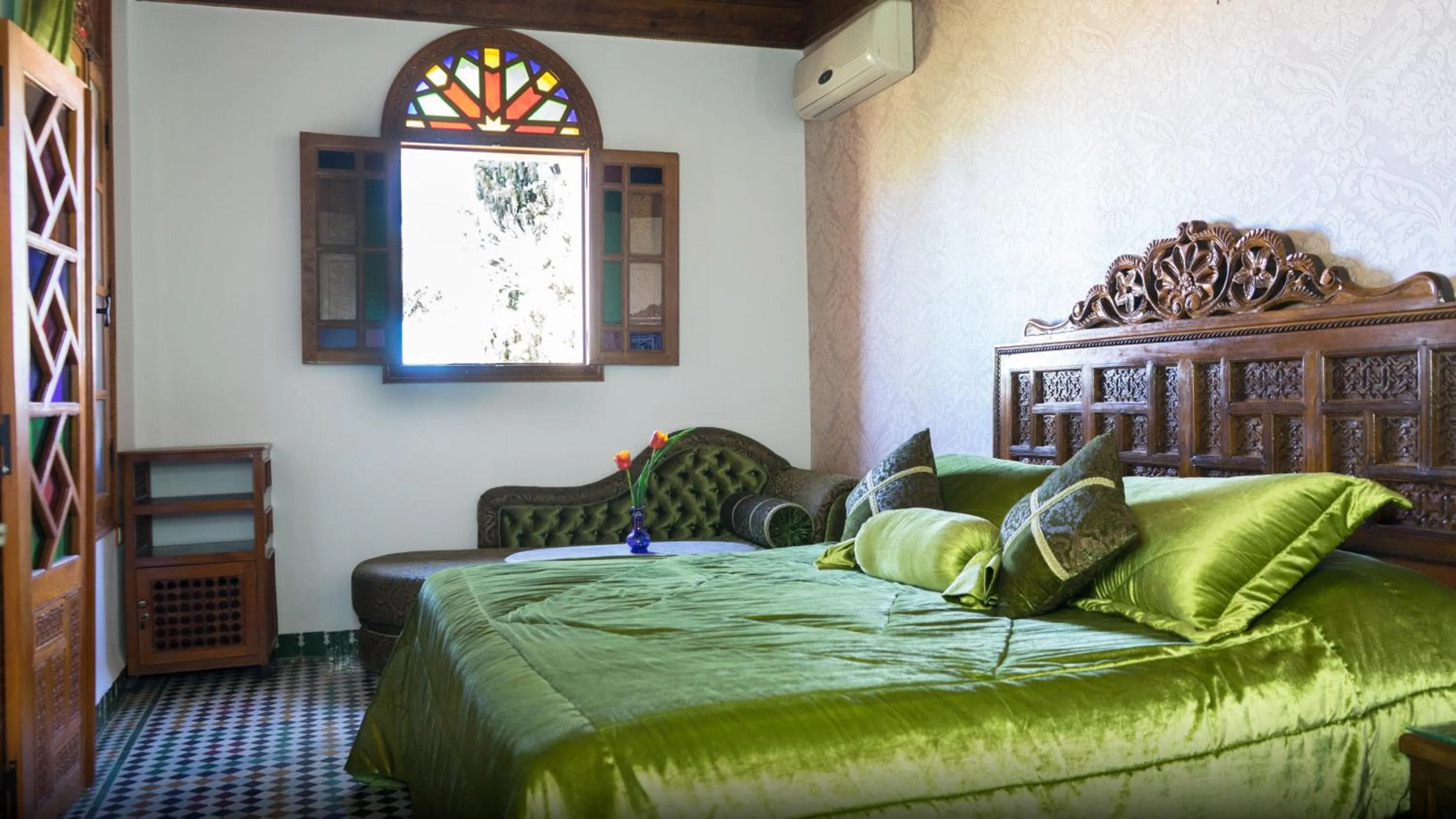 Bed in Riad Dar El Ouedghiri