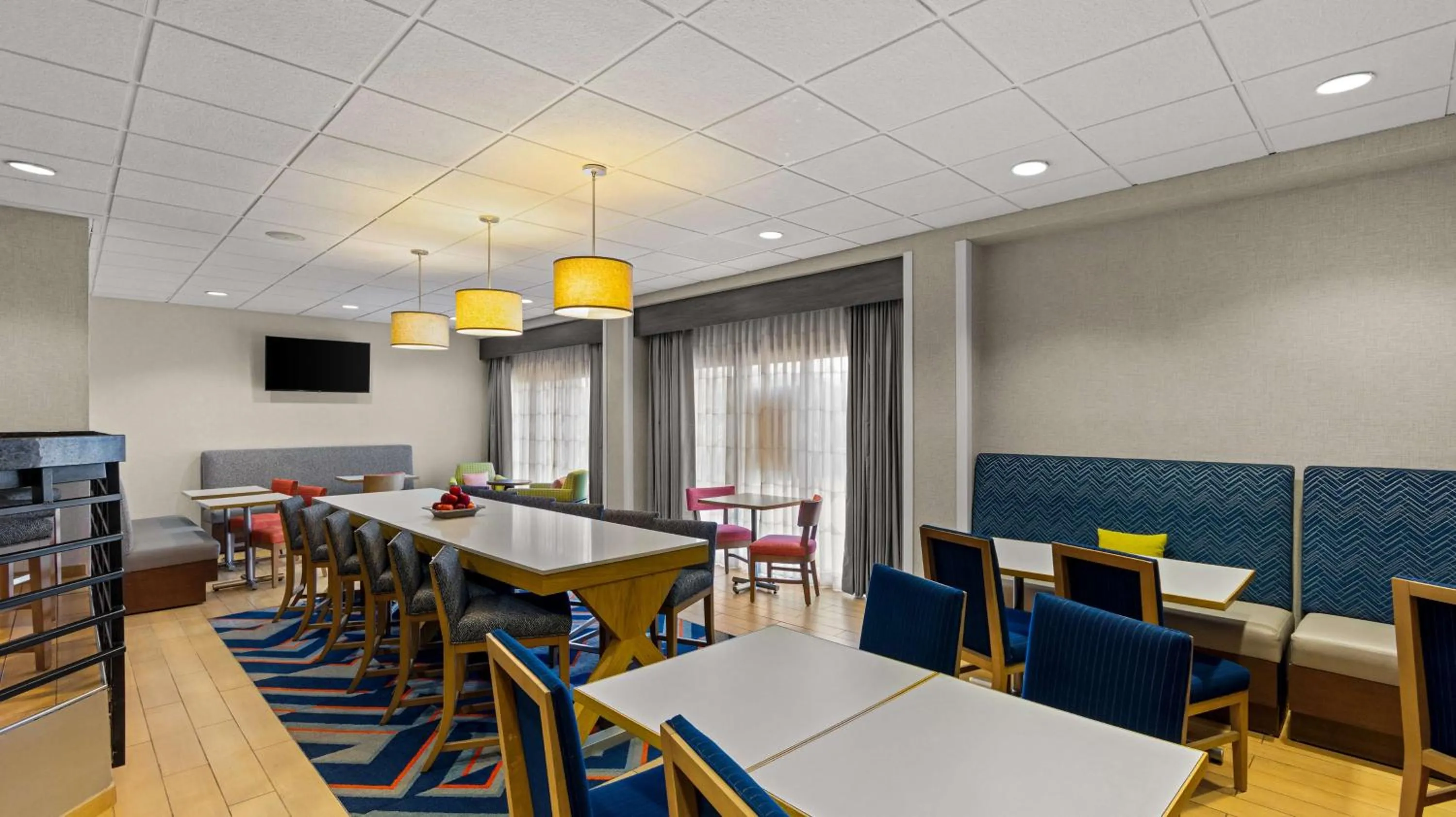 Lobby or reception in Hampton Inn Bloomington