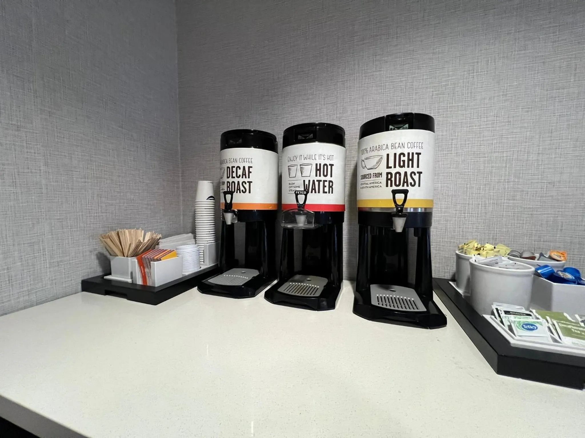 Coffee/tea facilities in Hampton Inn Bloomington