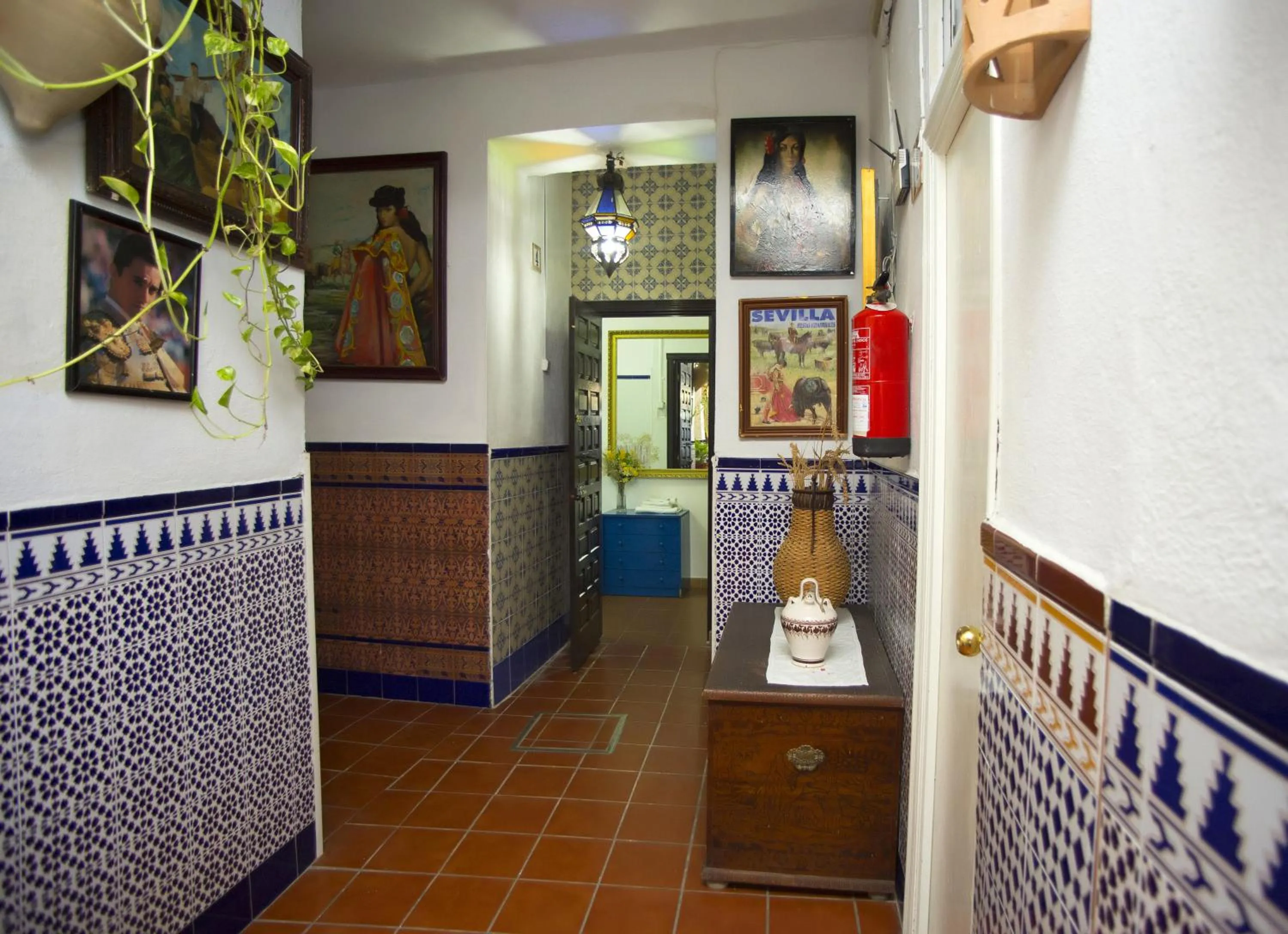 Decorative detail in Pensión Santa María la Blanca