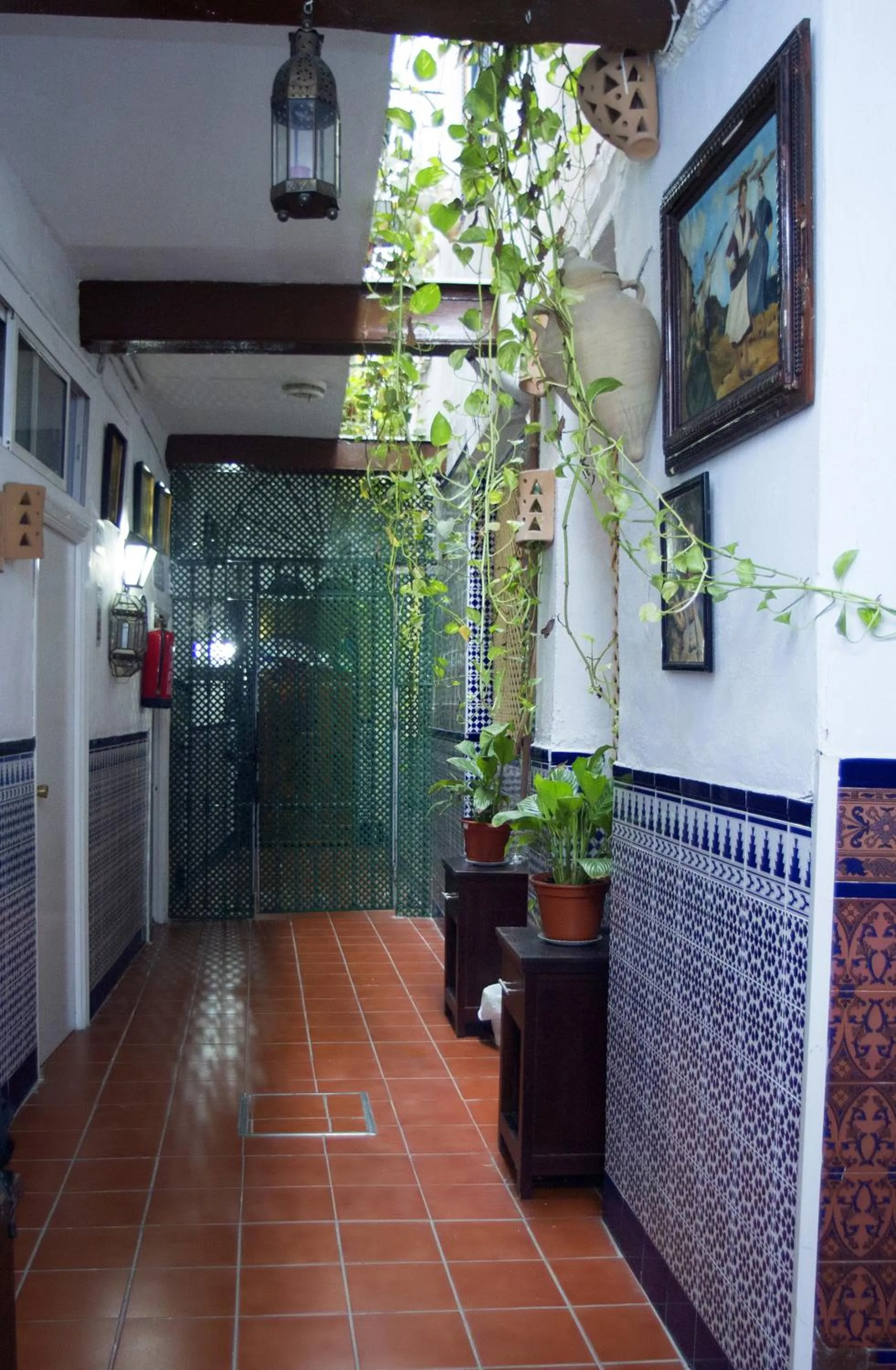 Decorative detail in Pensión Santa María la Blanca