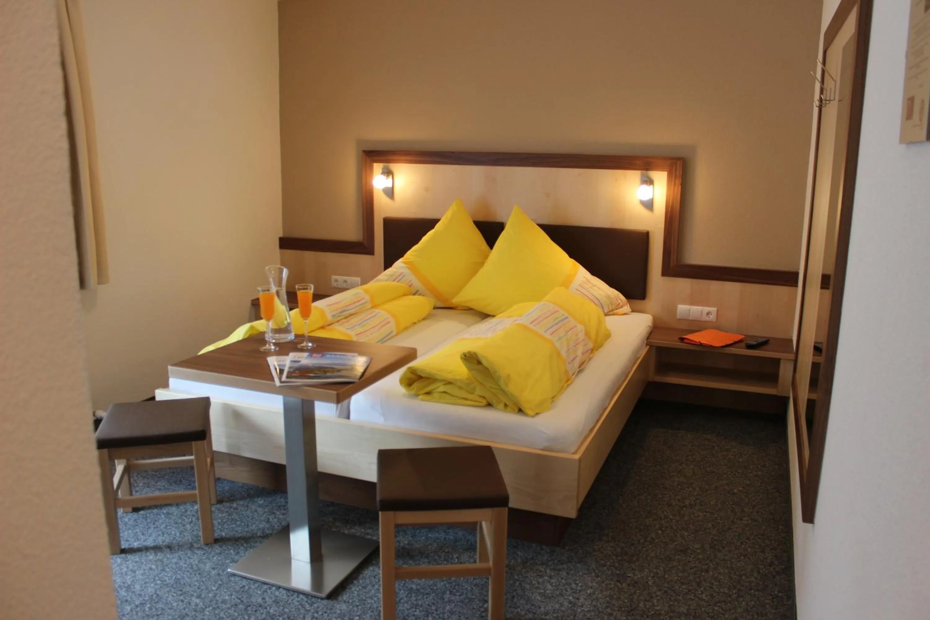 Bedroom, Bed in Haus Alpina & Landhaus Schöpf