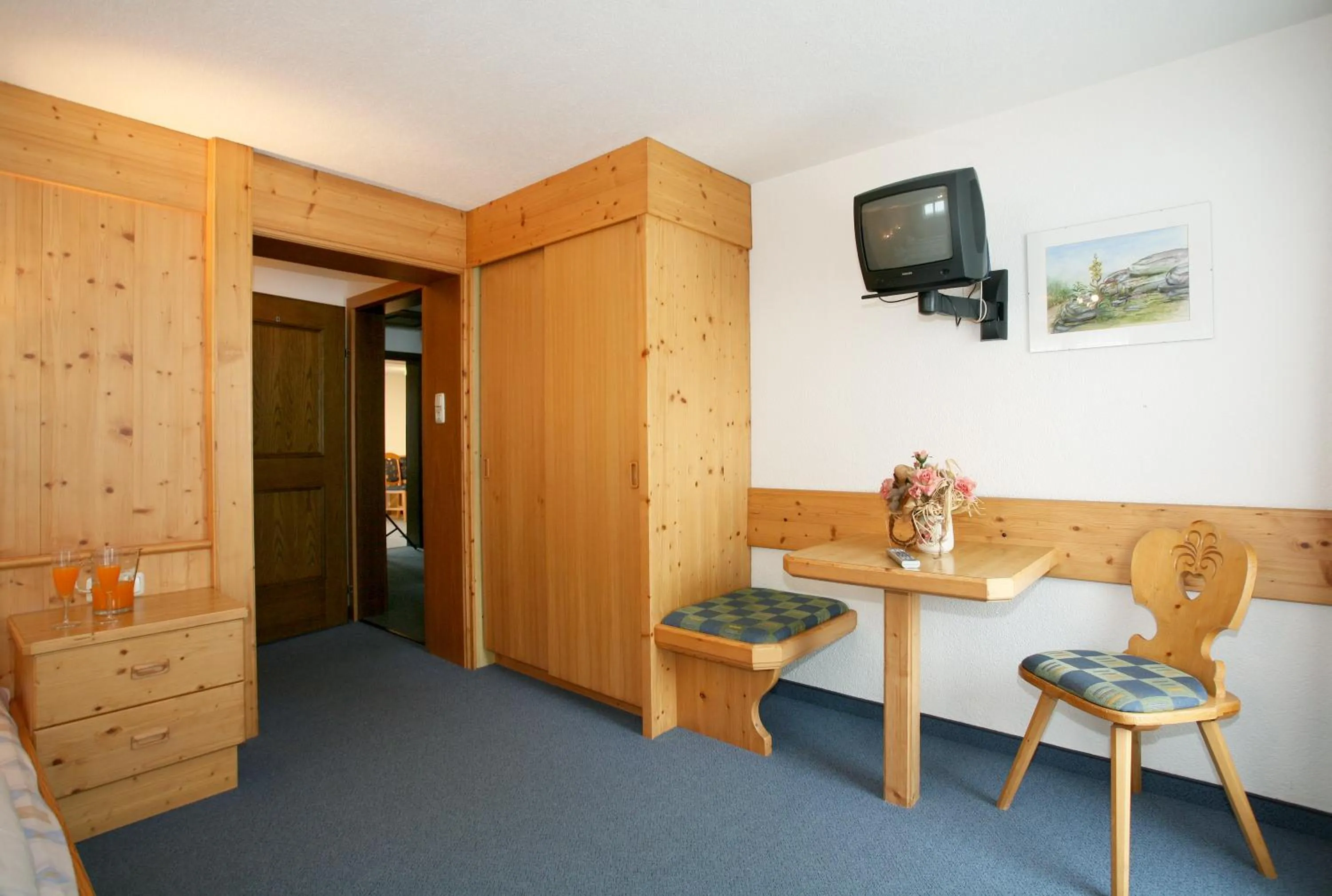 Photo of the whole room in Haus Alpina & Landhaus Schöpf