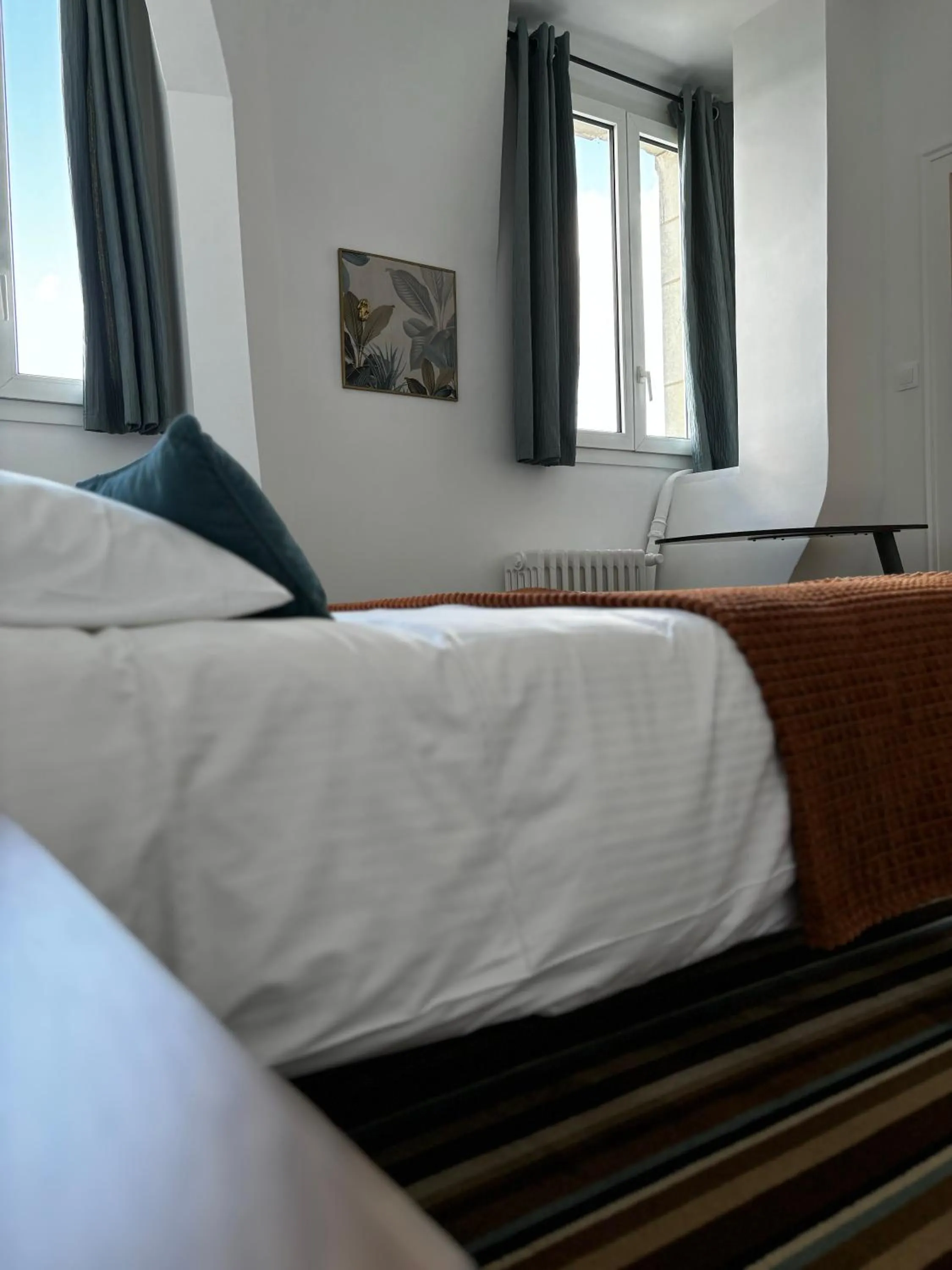 Property building, Bed in Rive Gauche