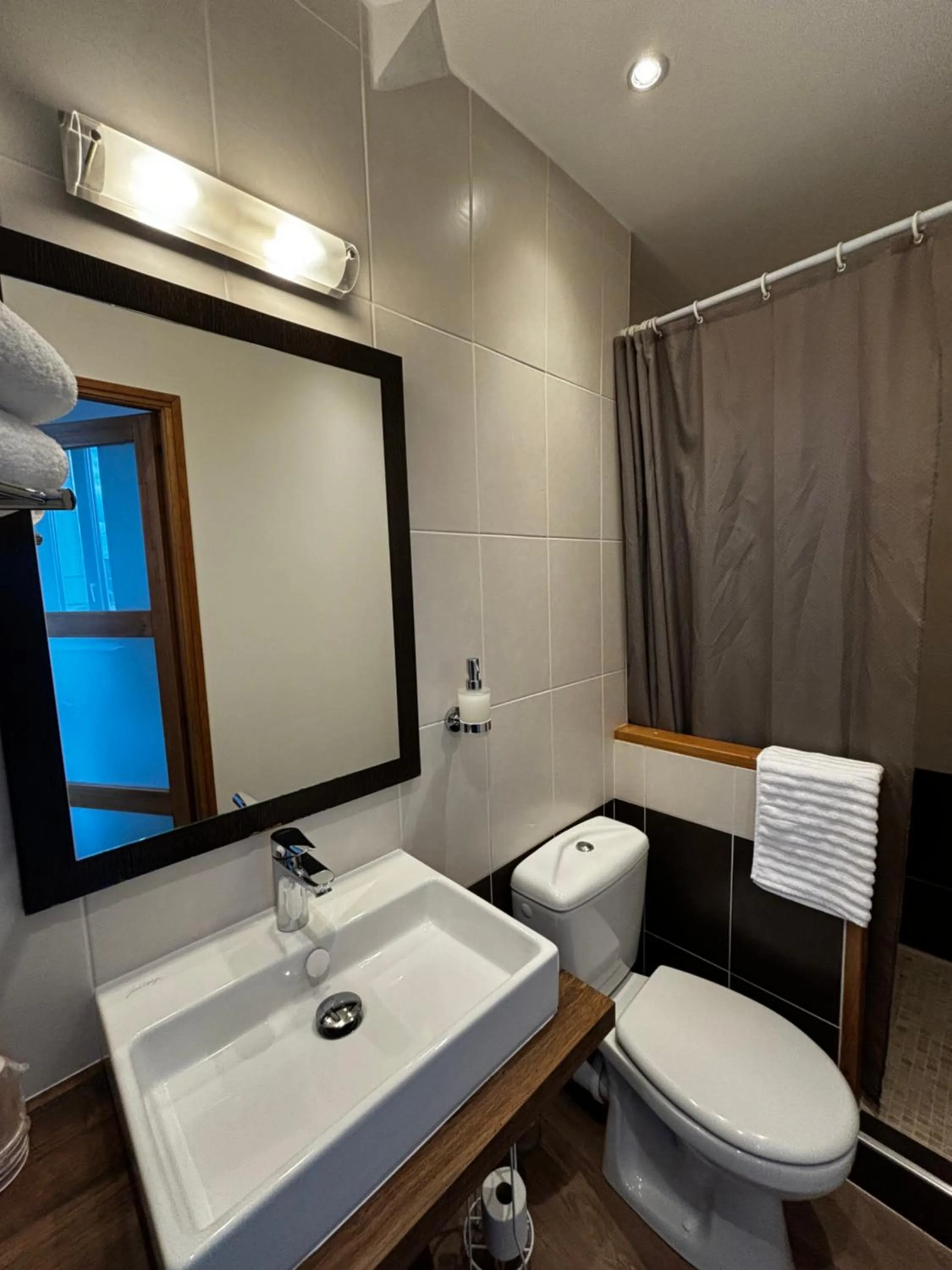 Bathroom in Rive Gauche