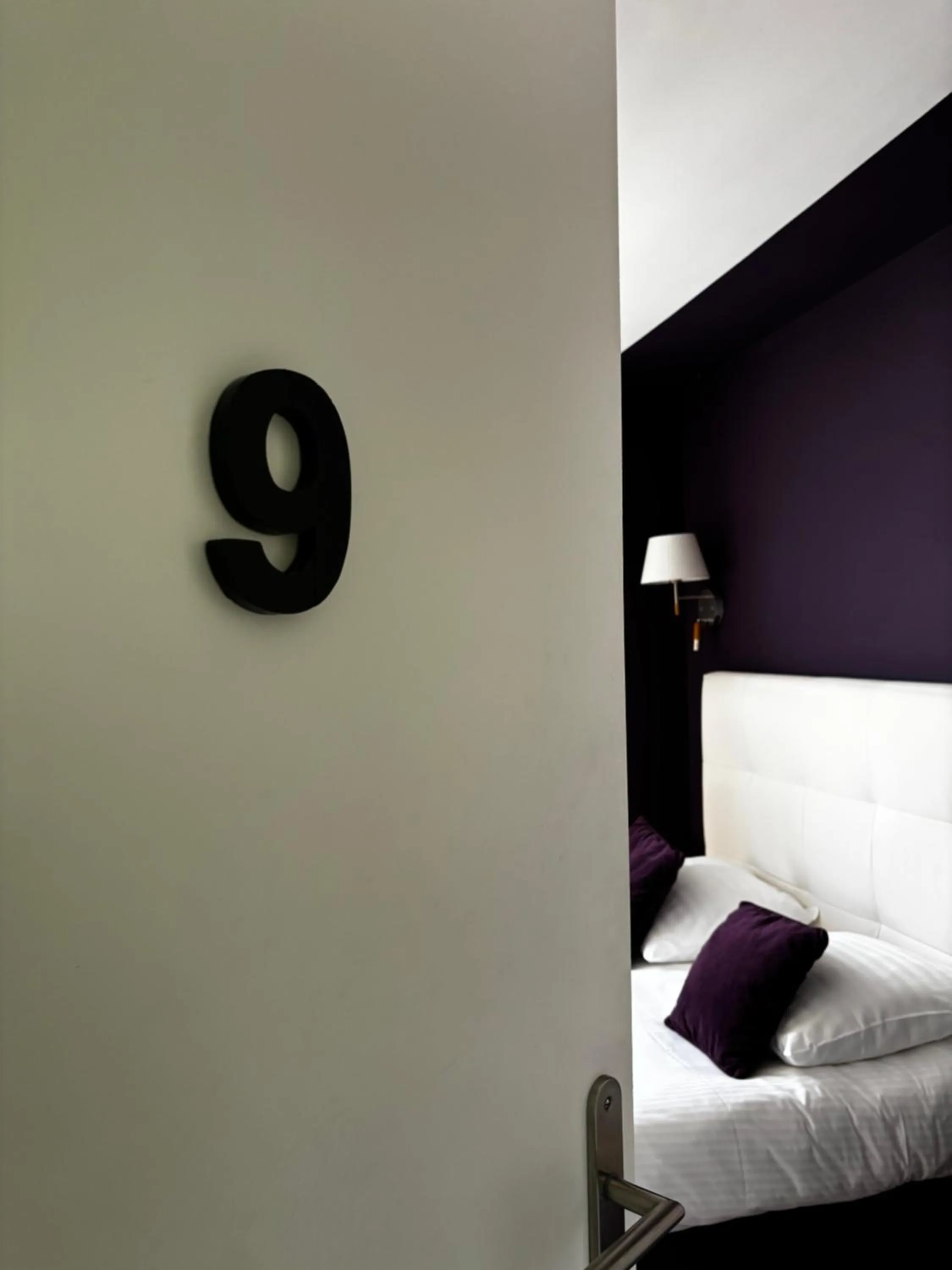 Bedroom, Bed in Rive Gauche