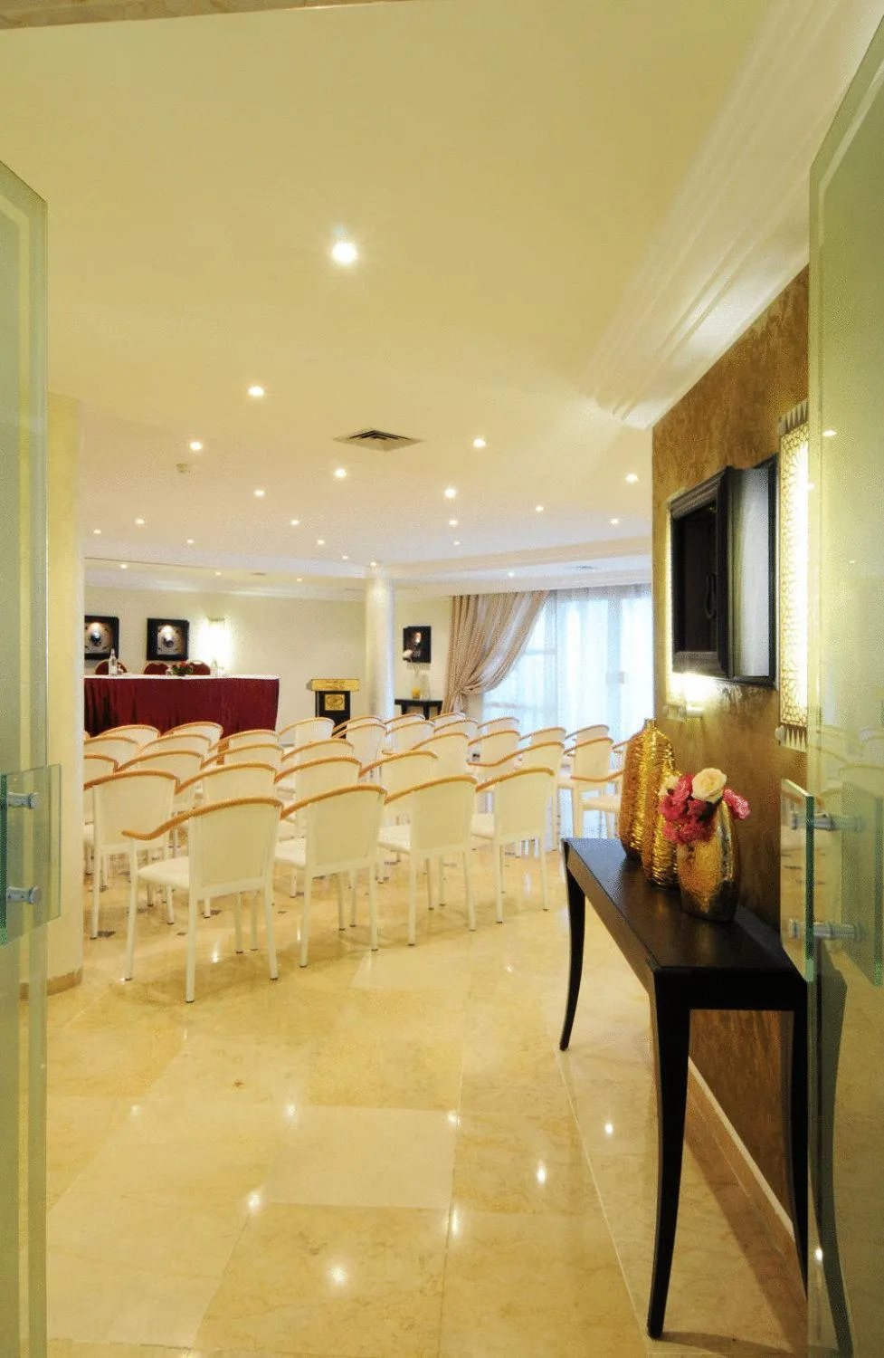 Business facilities in Hotel du Parc