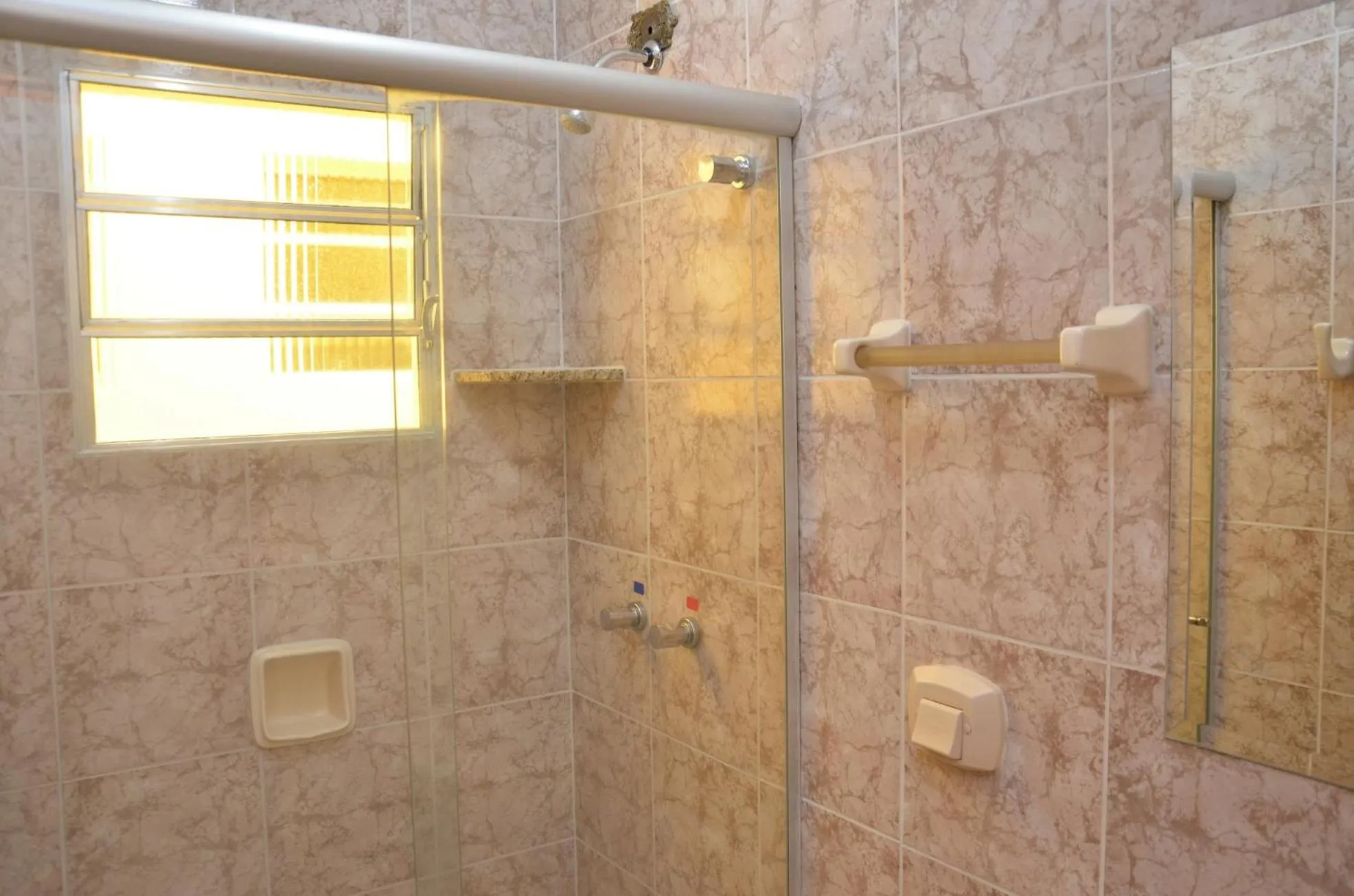 Bathroom in Hotel Casa Grande Orlândia SP