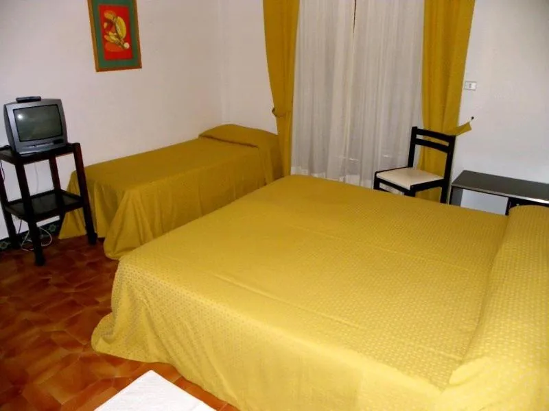 Photo of the whole room in Hotel La Playa