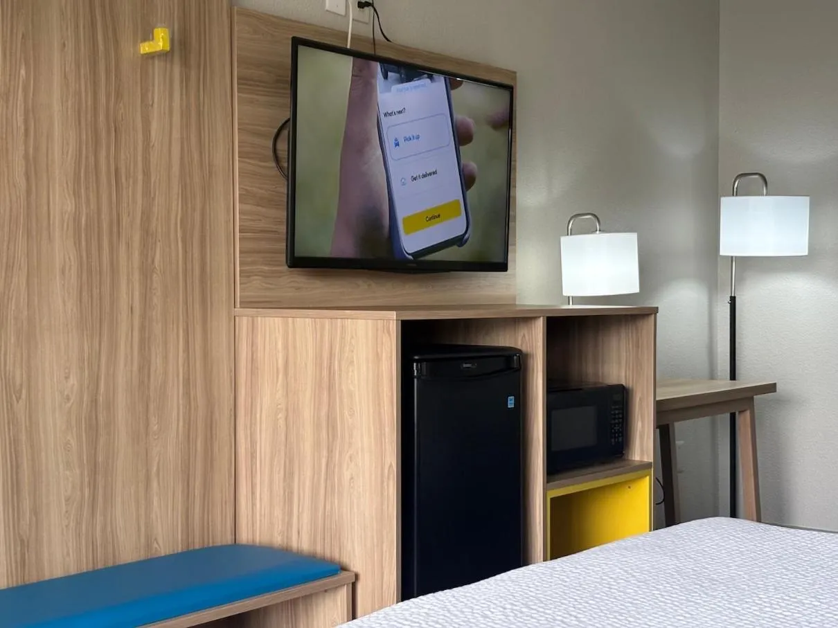 TV and multimedia, Bed in Days Inn by Wyndham Ruther Glen Kings Dominion Area