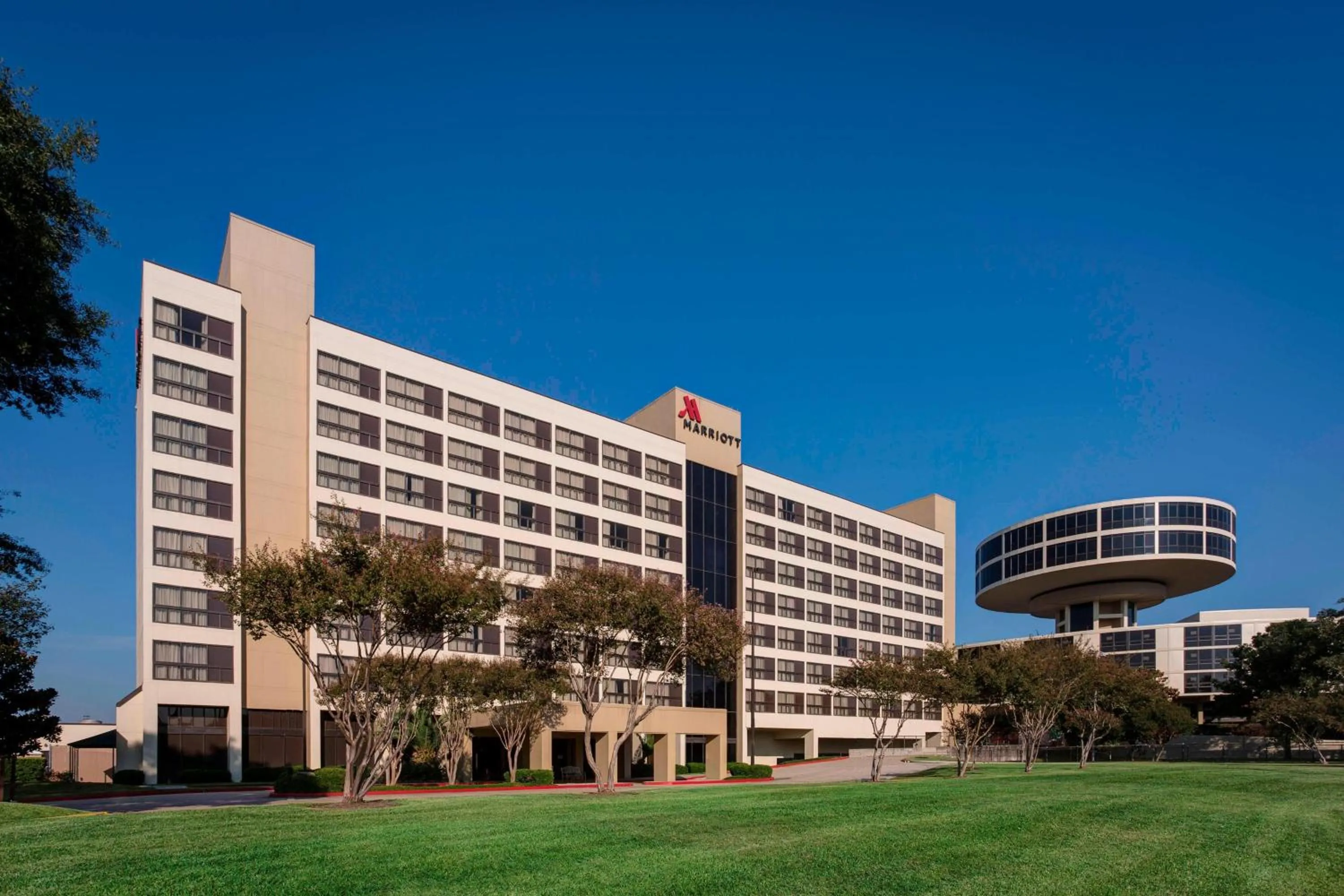 Property building in Houston Airport Marriott at George Bush Intercontinental
