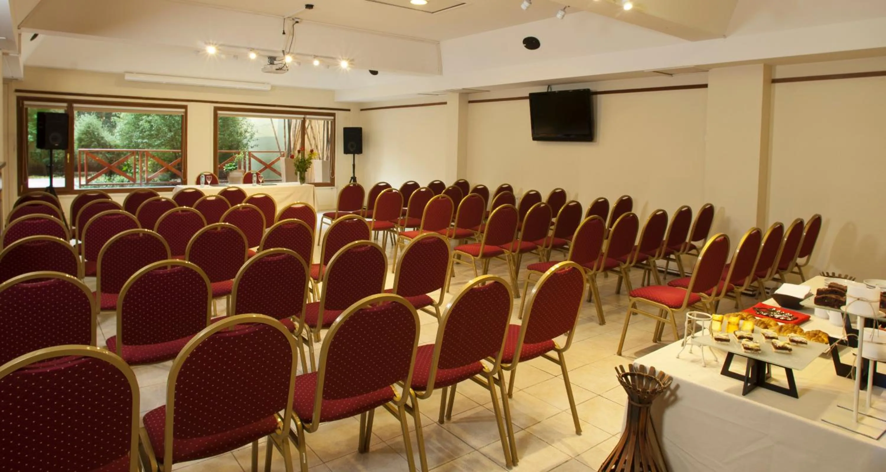 Business facilities in Hotel Cap Polonio