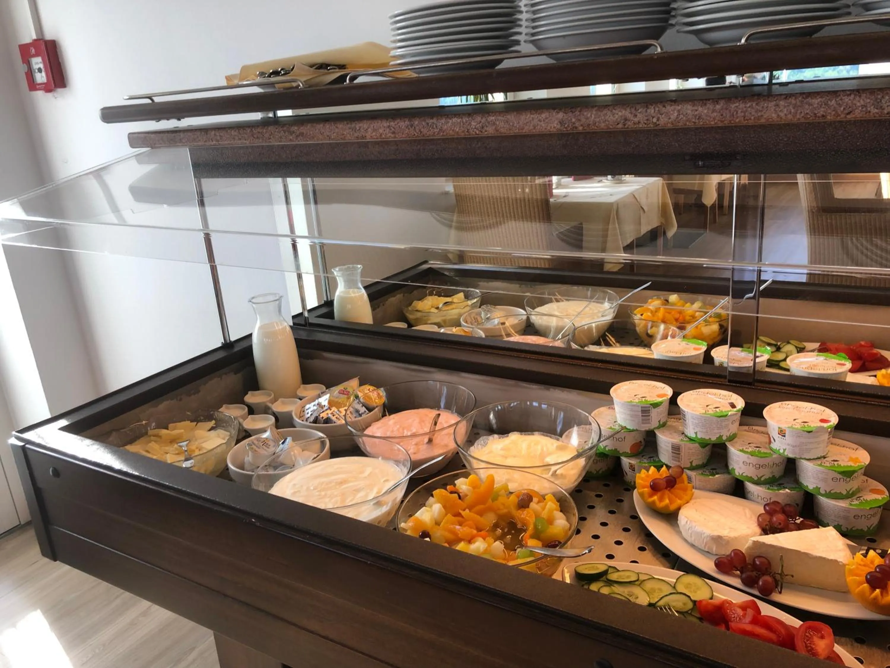 Breakfast in Hotel Löwenstein