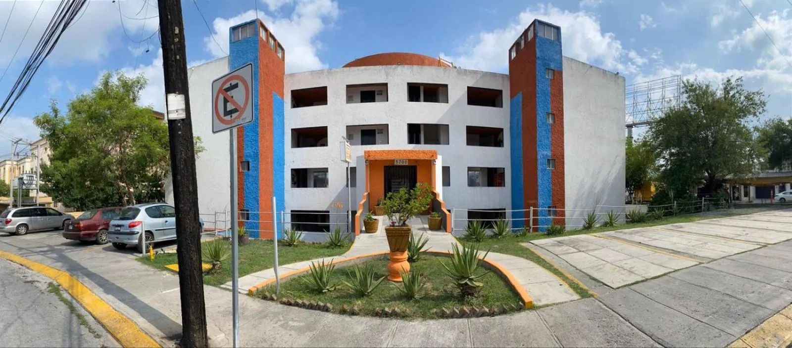 Property building in Confort Ejecutivo Suites Lindavista