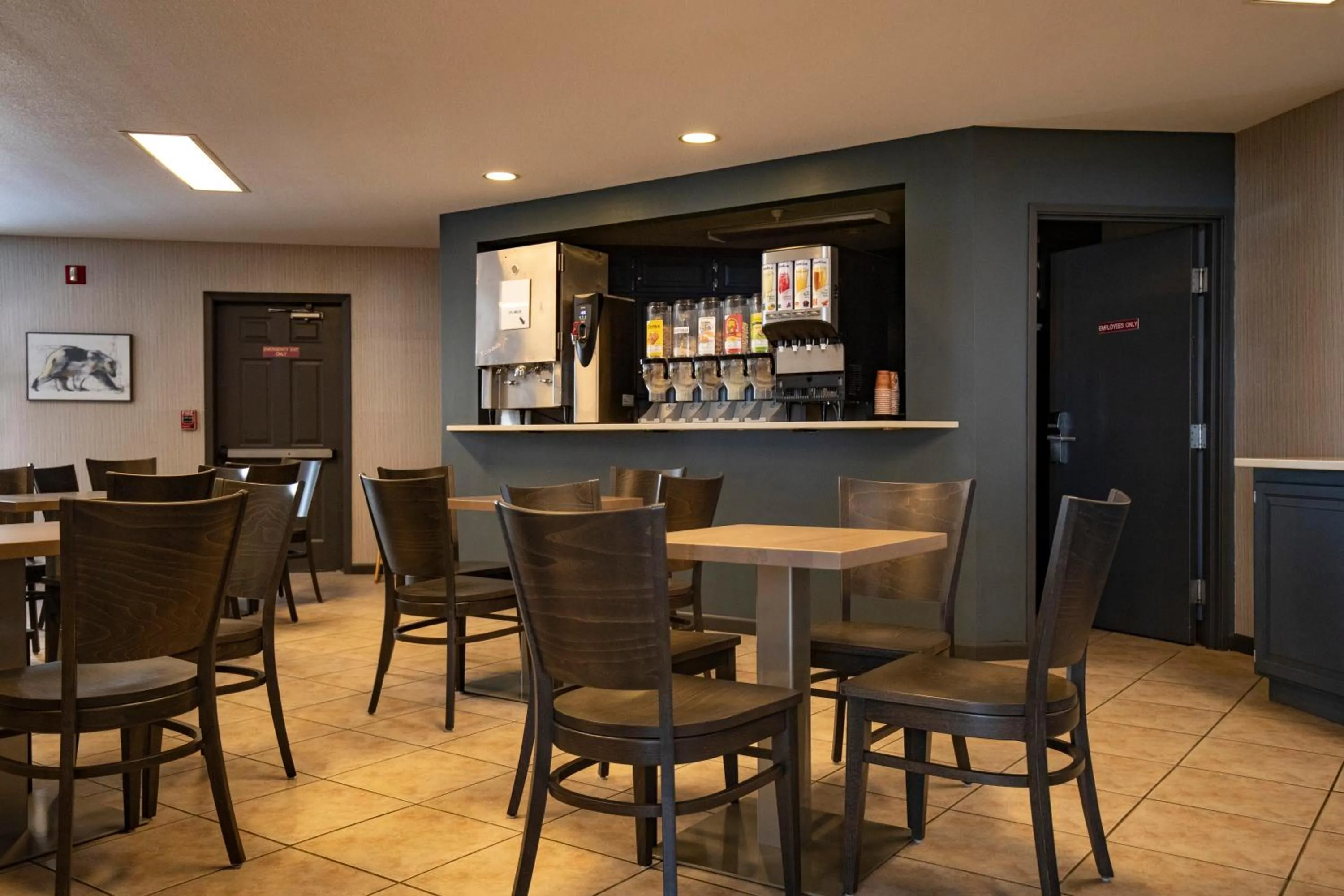 Food and drinks in Whitewater Inn