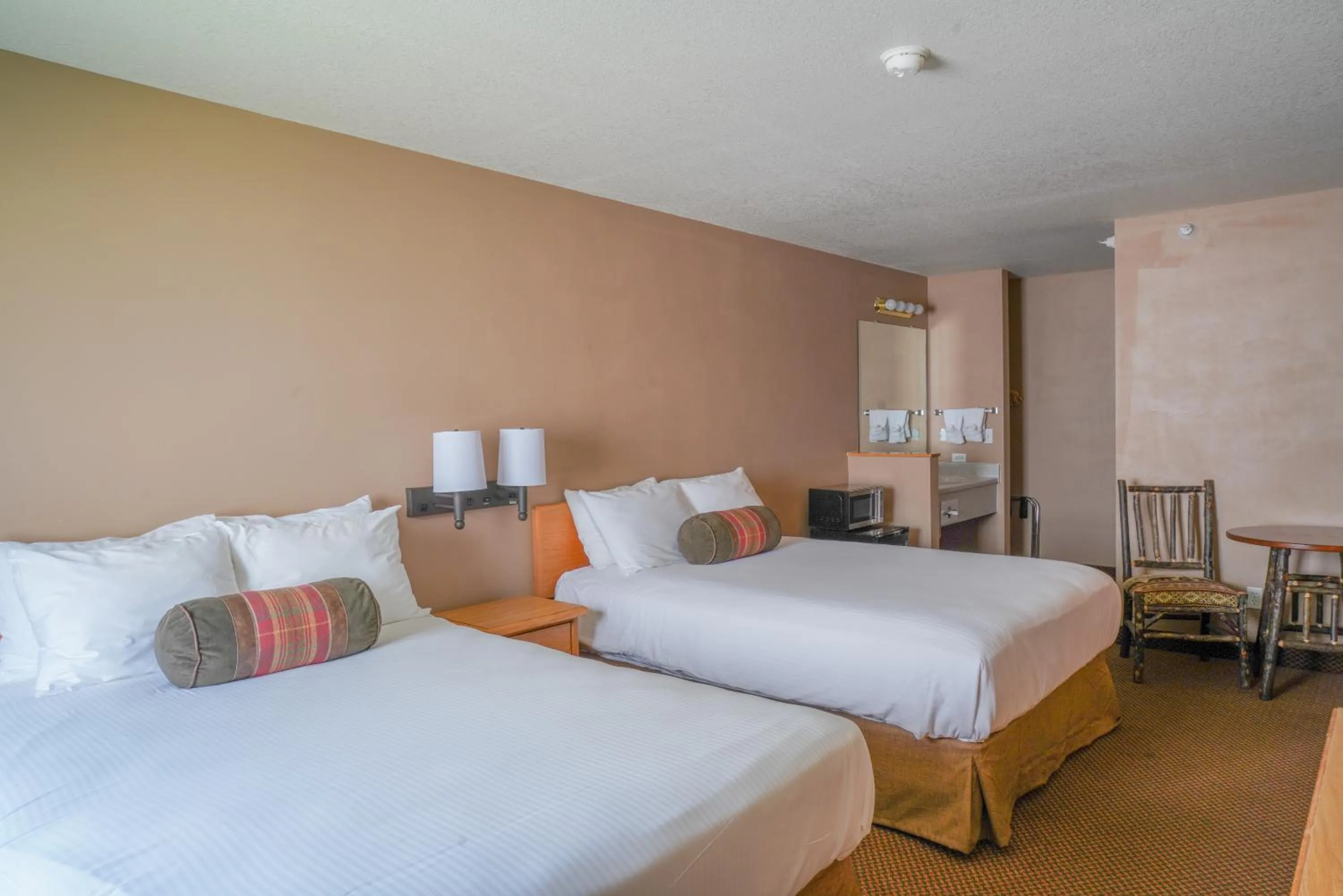 Bed in Whitewater Inn