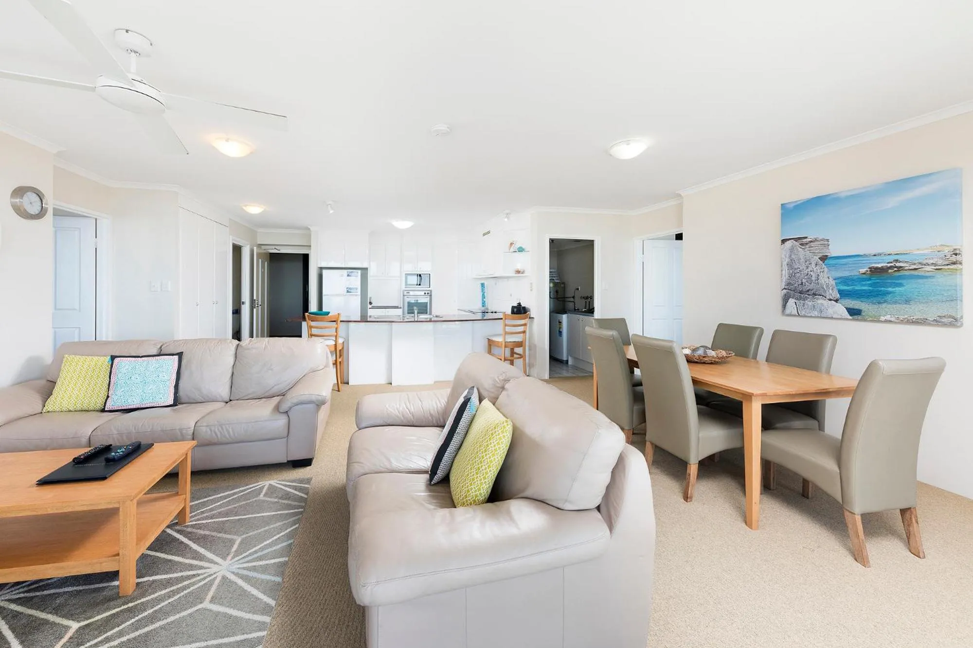 Kitchen or kitchenette in Beaches International