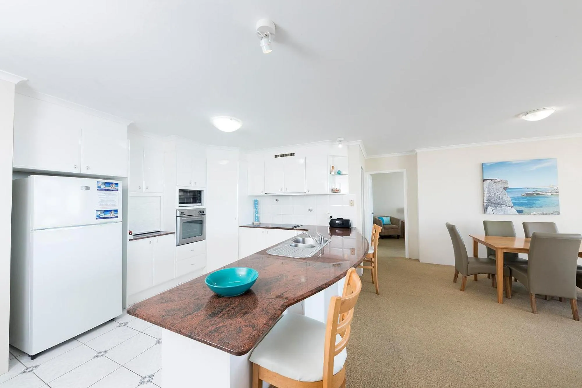 Kitchen or kitchenette in Beaches International