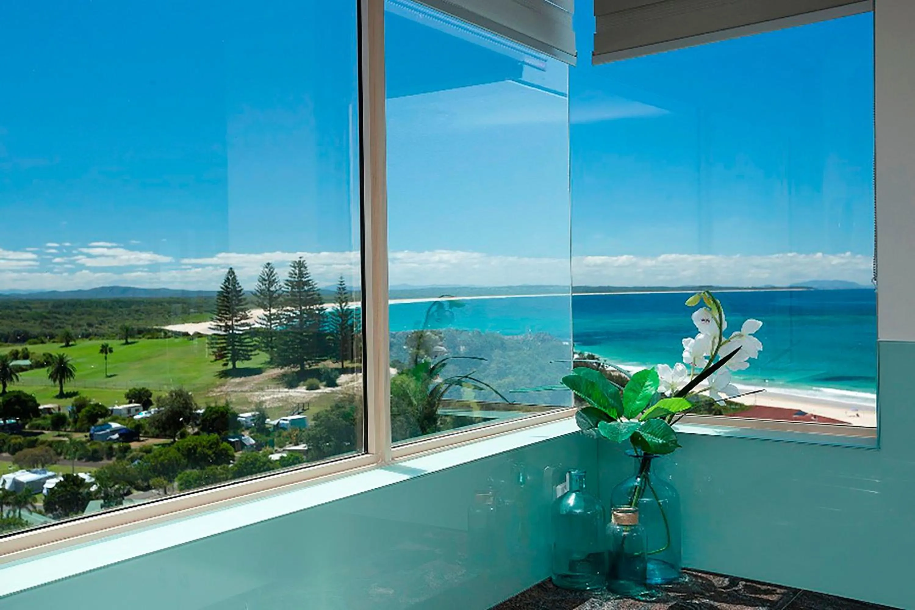 Sea view in Beaches International