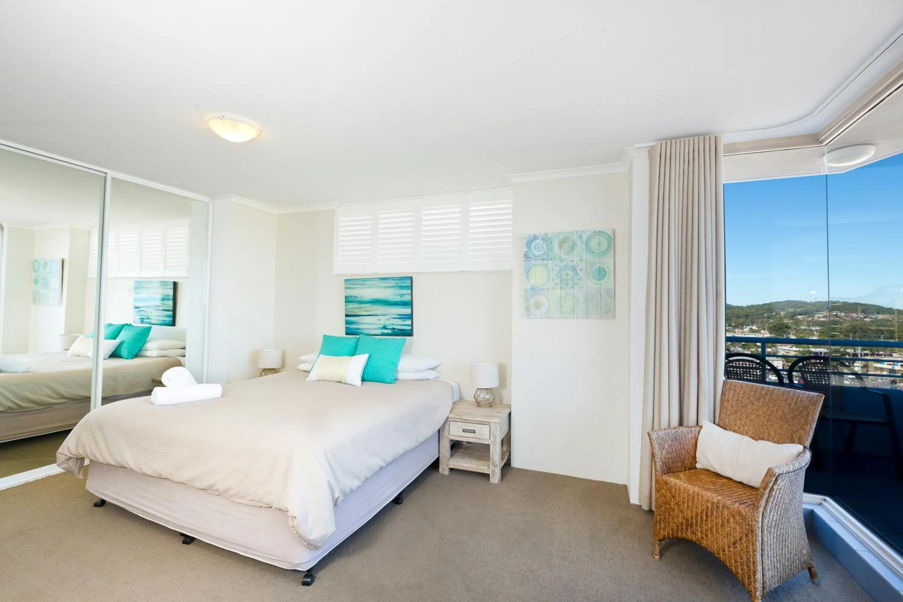 Bedroom, Bed in Beaches International