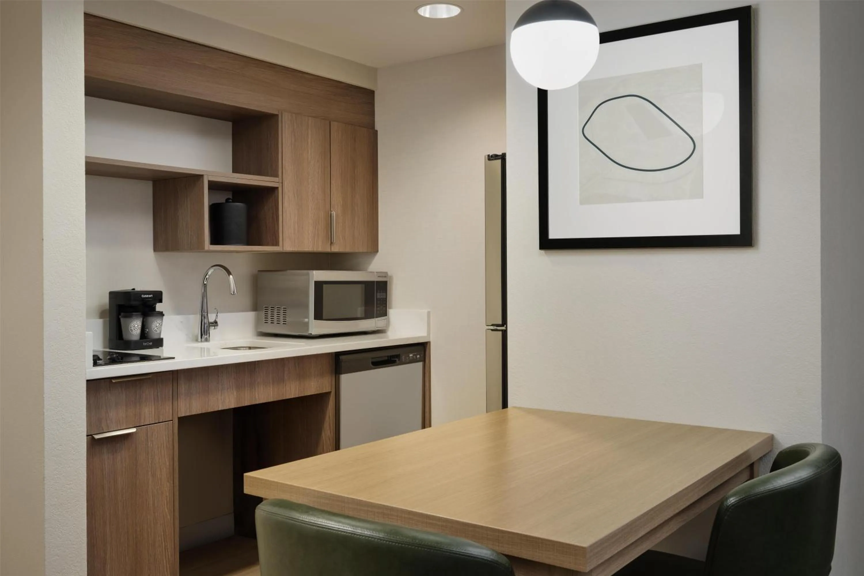 Kitchen or kitchenette in Homewood Suites by Hilton Daytona Beach Speedway-Airport