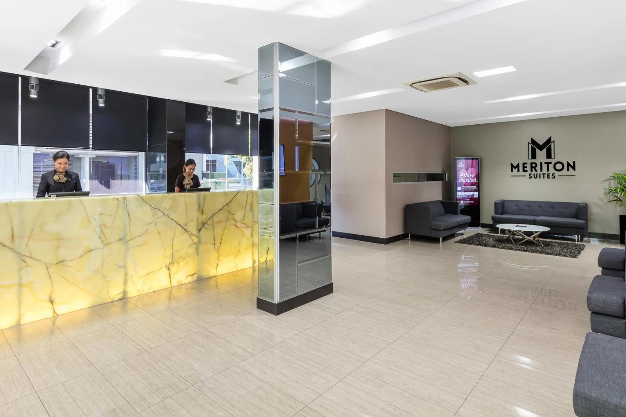 Lobby or reception in Meriton Suites Zetland