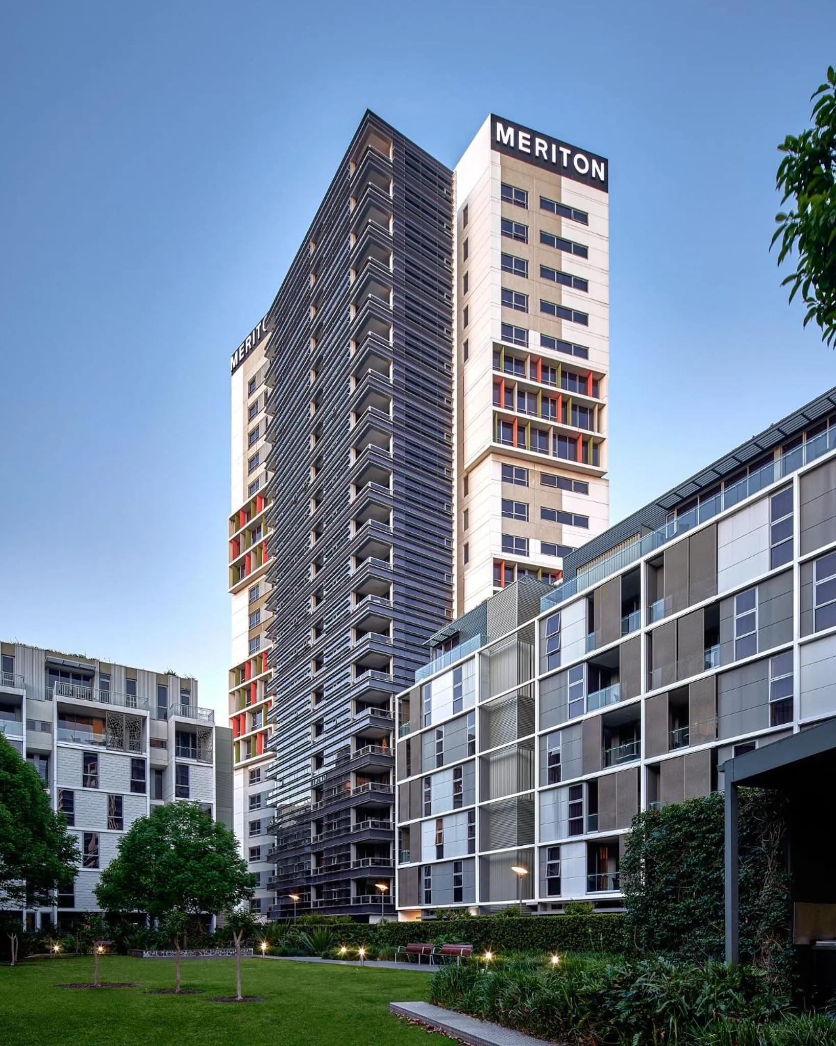 Property building in Meriton Suites Zetland