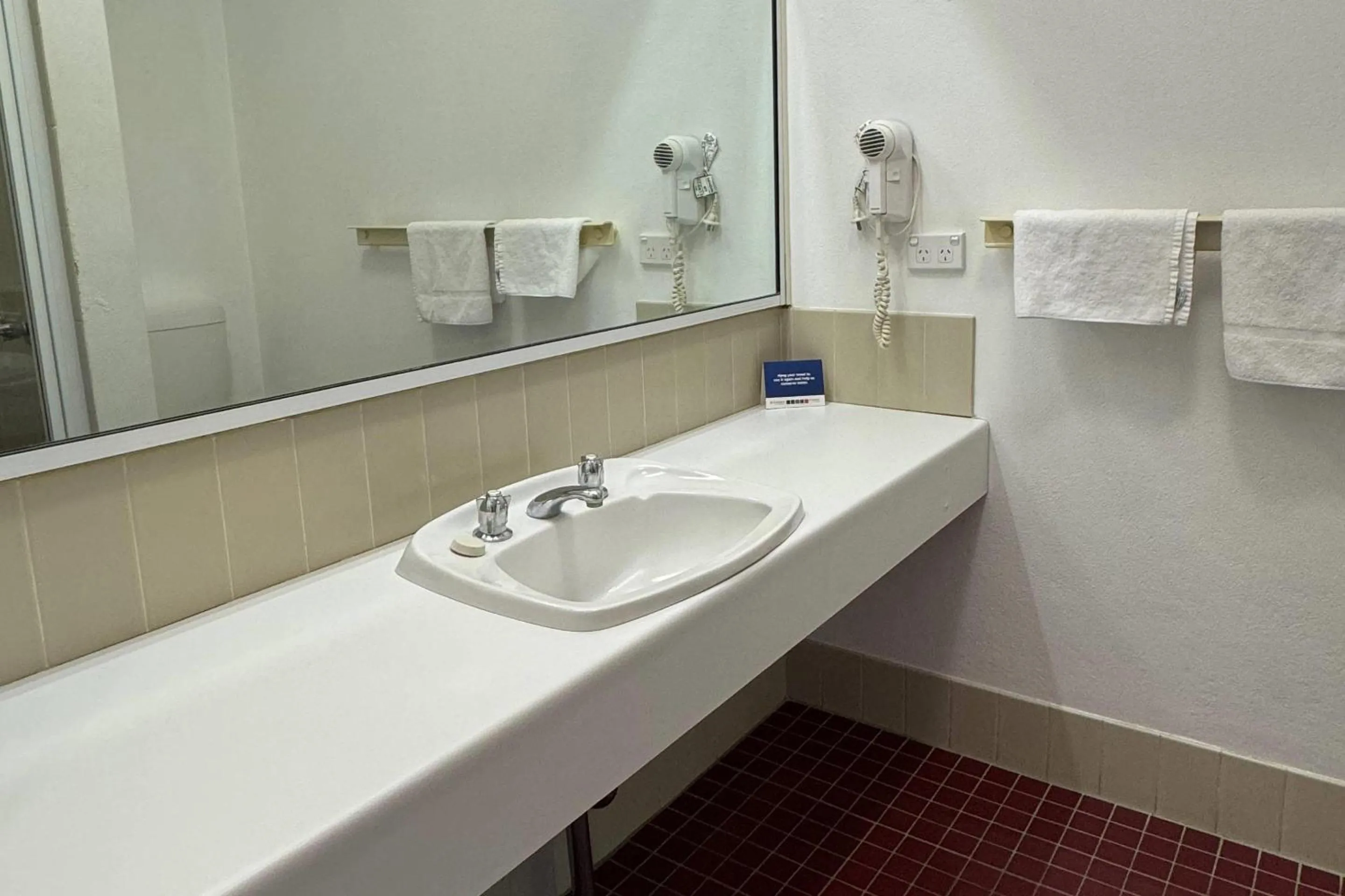 Bedroom in Comfort Inn Gateway Tamworth