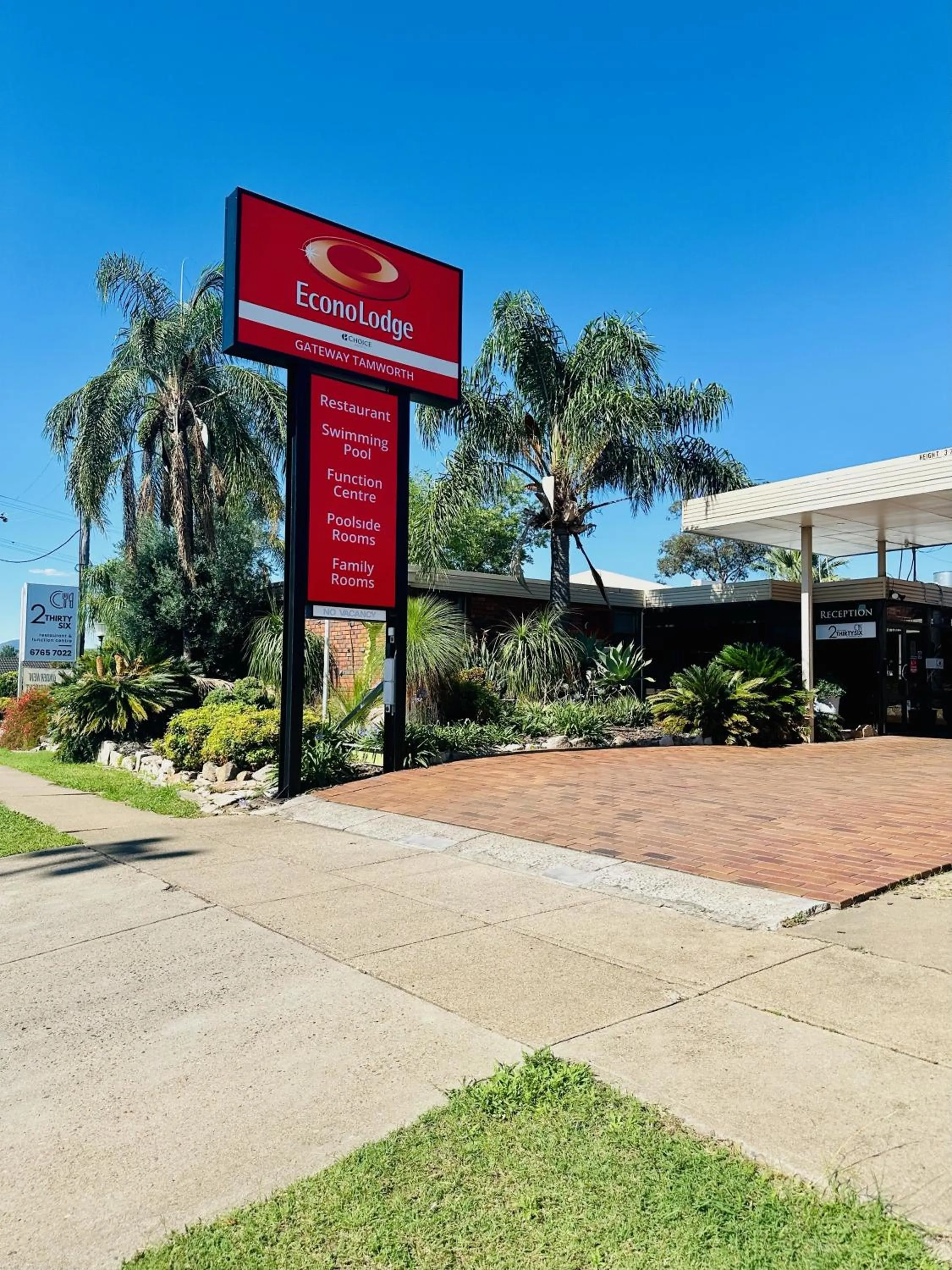 Property building in Econo Lodge Gateway Tamworth