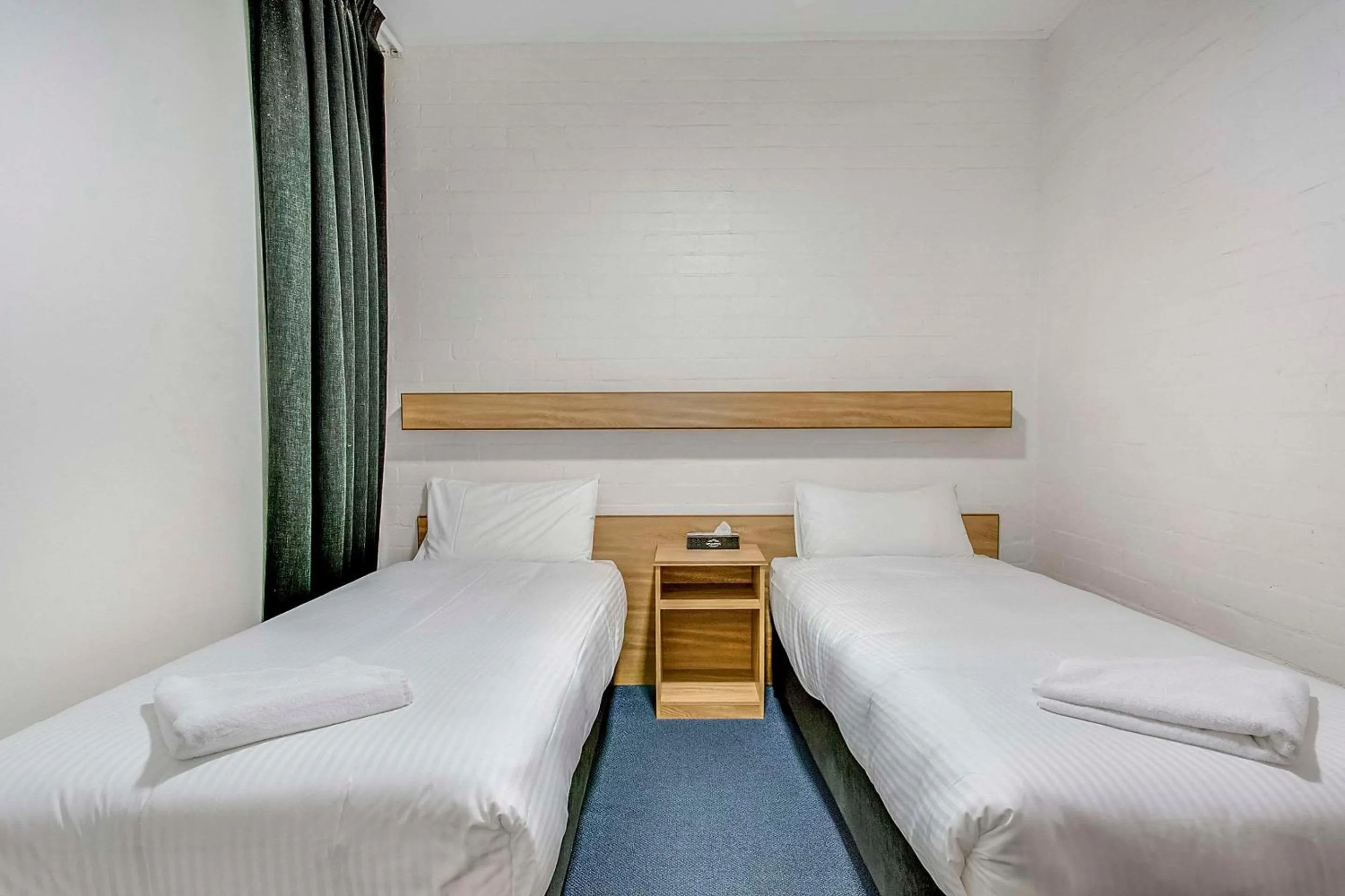 Bedroom, Bed in Econo Lodge Gateway Tamworth