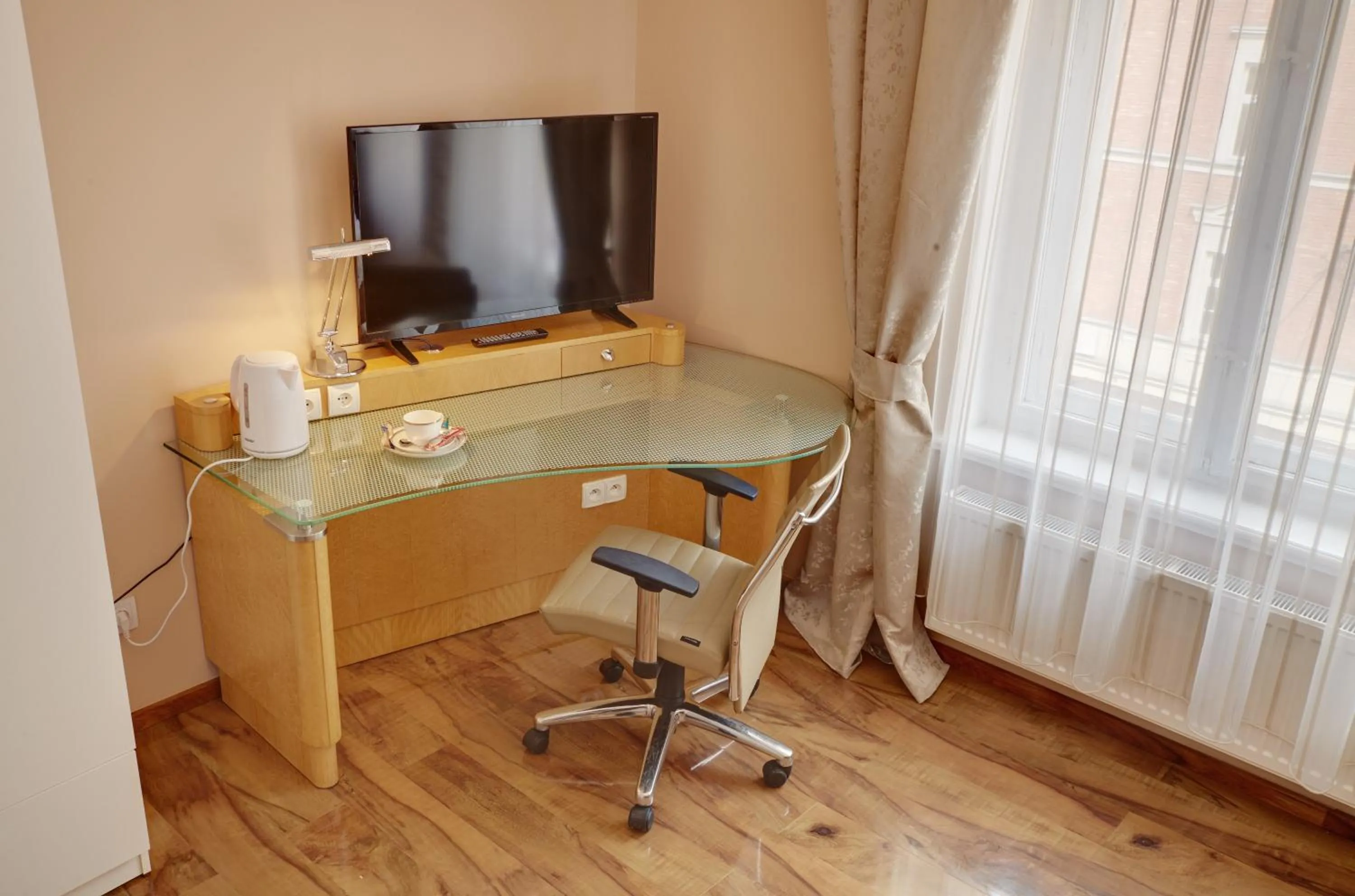 Jagiellonska 3 ApartHotel - Duze przestronne pokoje, centrum miasta, szybkie WiFi