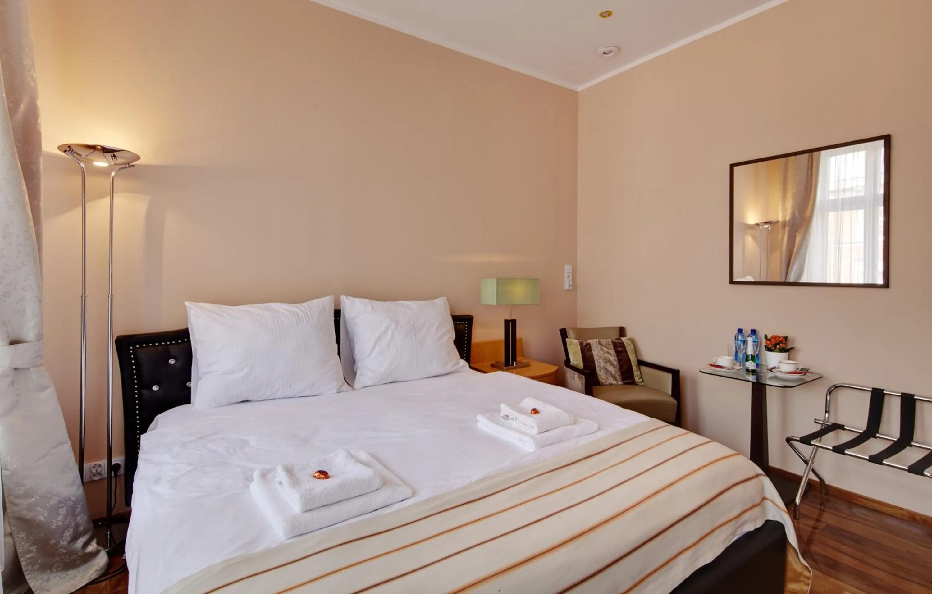 Bed in Jagiellonska 3 ApartHotel - Duze przestronne pokoje, centrum miasta, szybkie WiFi