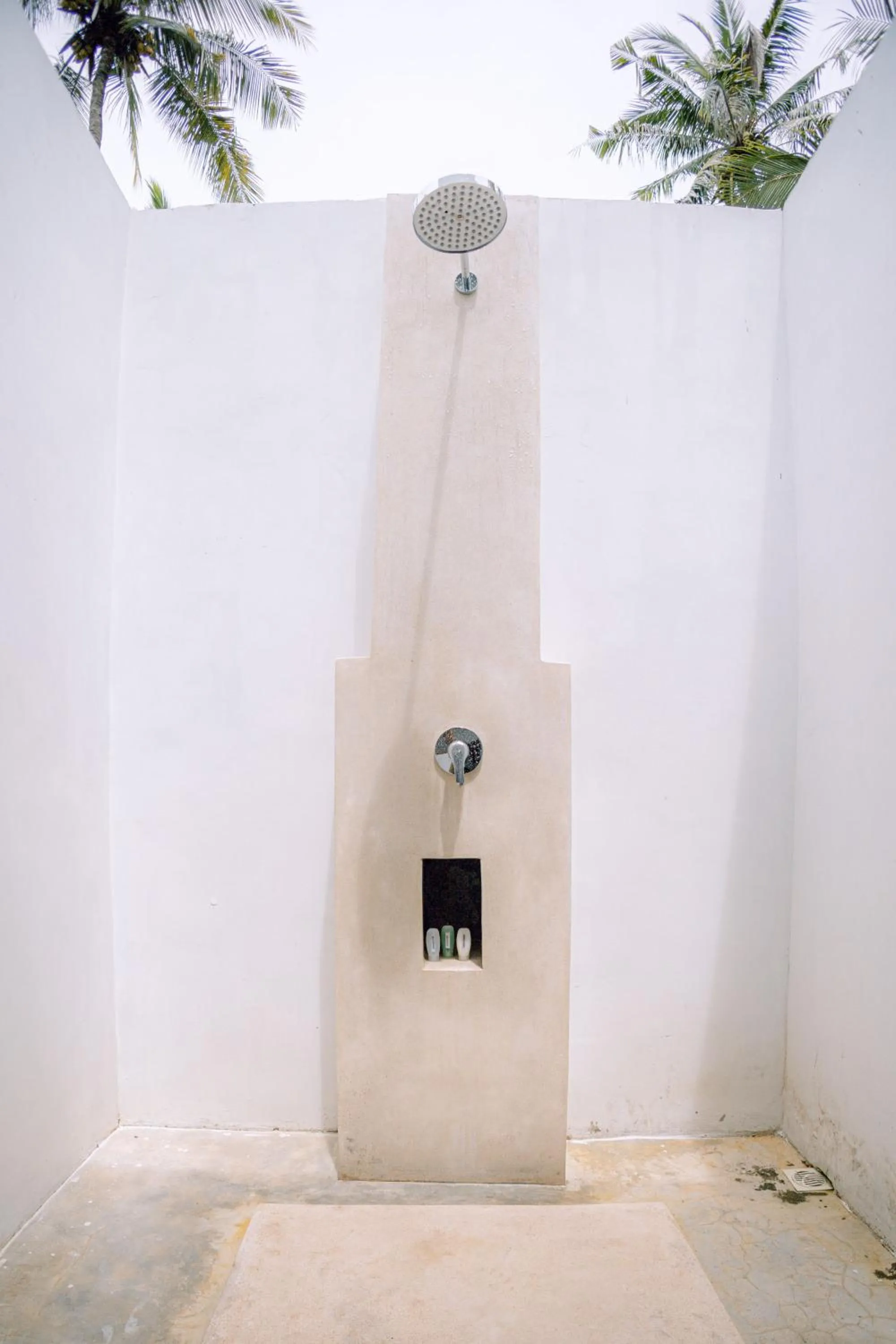 Island View Bar & Bungalow