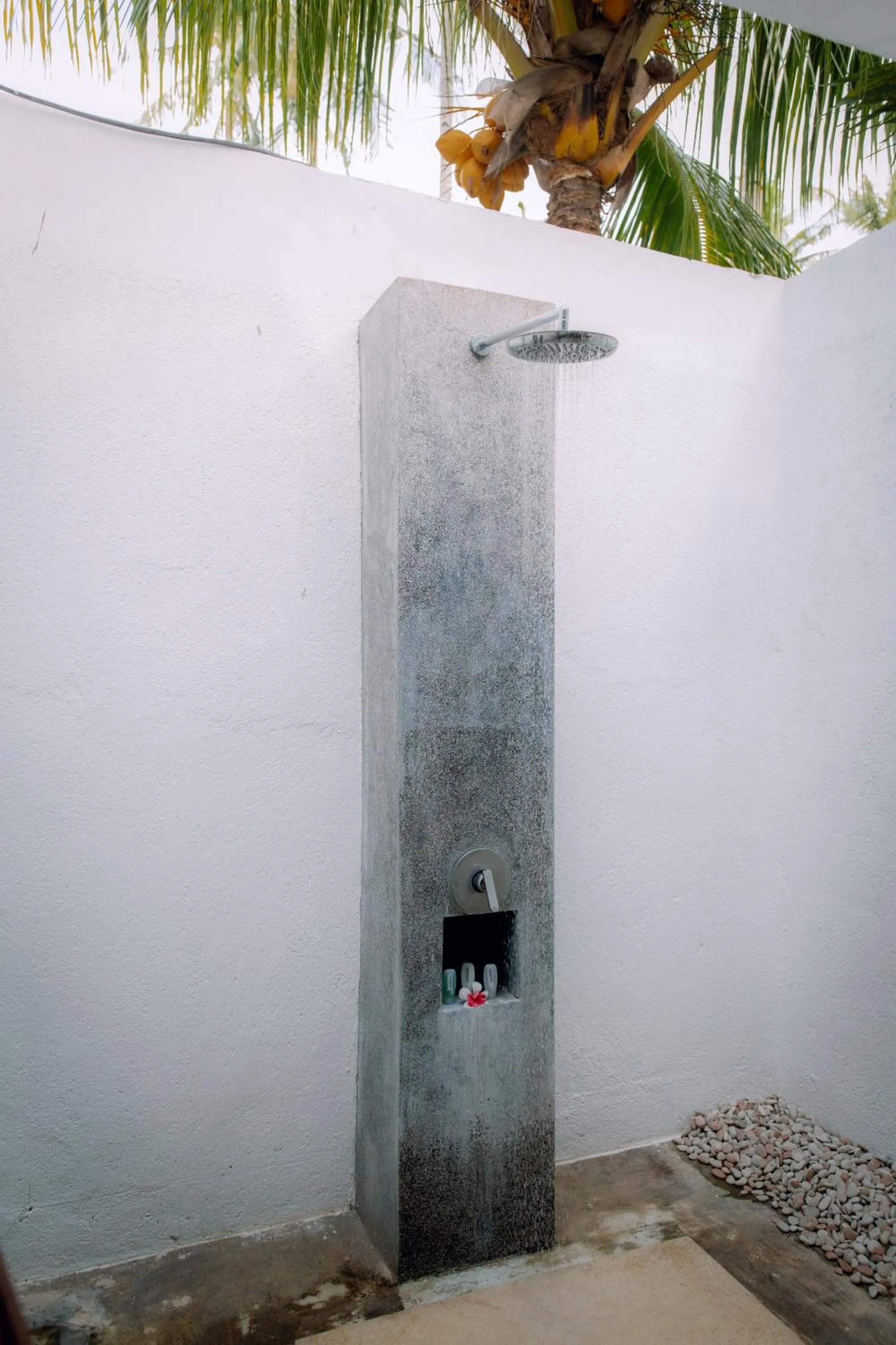 Island View Bar & Bungalow