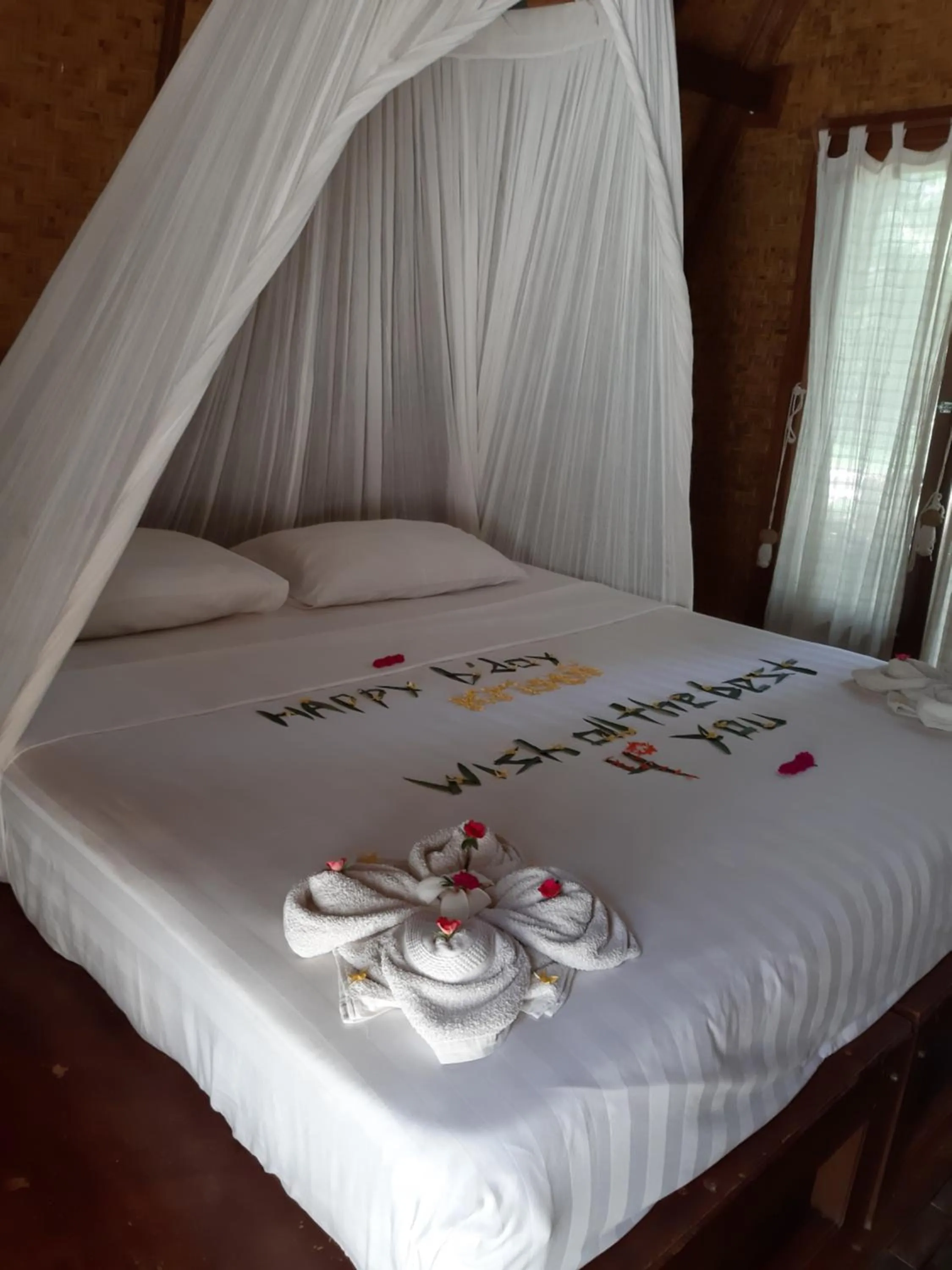 Bed in Island View Bar & Bungalow