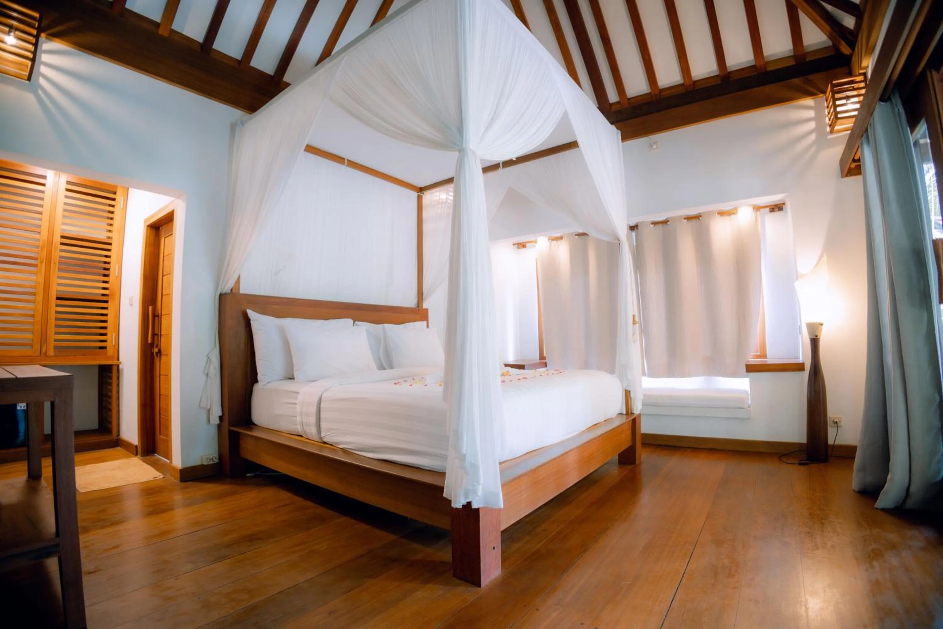 Bed in Island View Bar & Bungalow