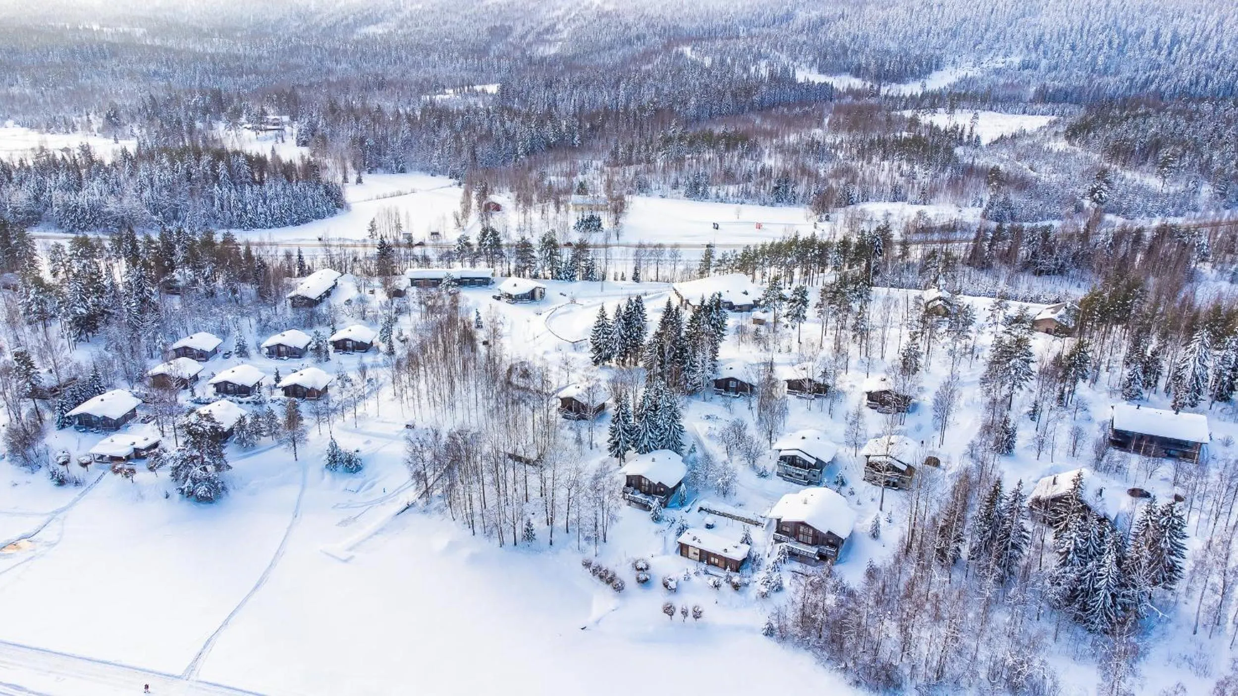 Property building in Holiday Village Tahko-Tours