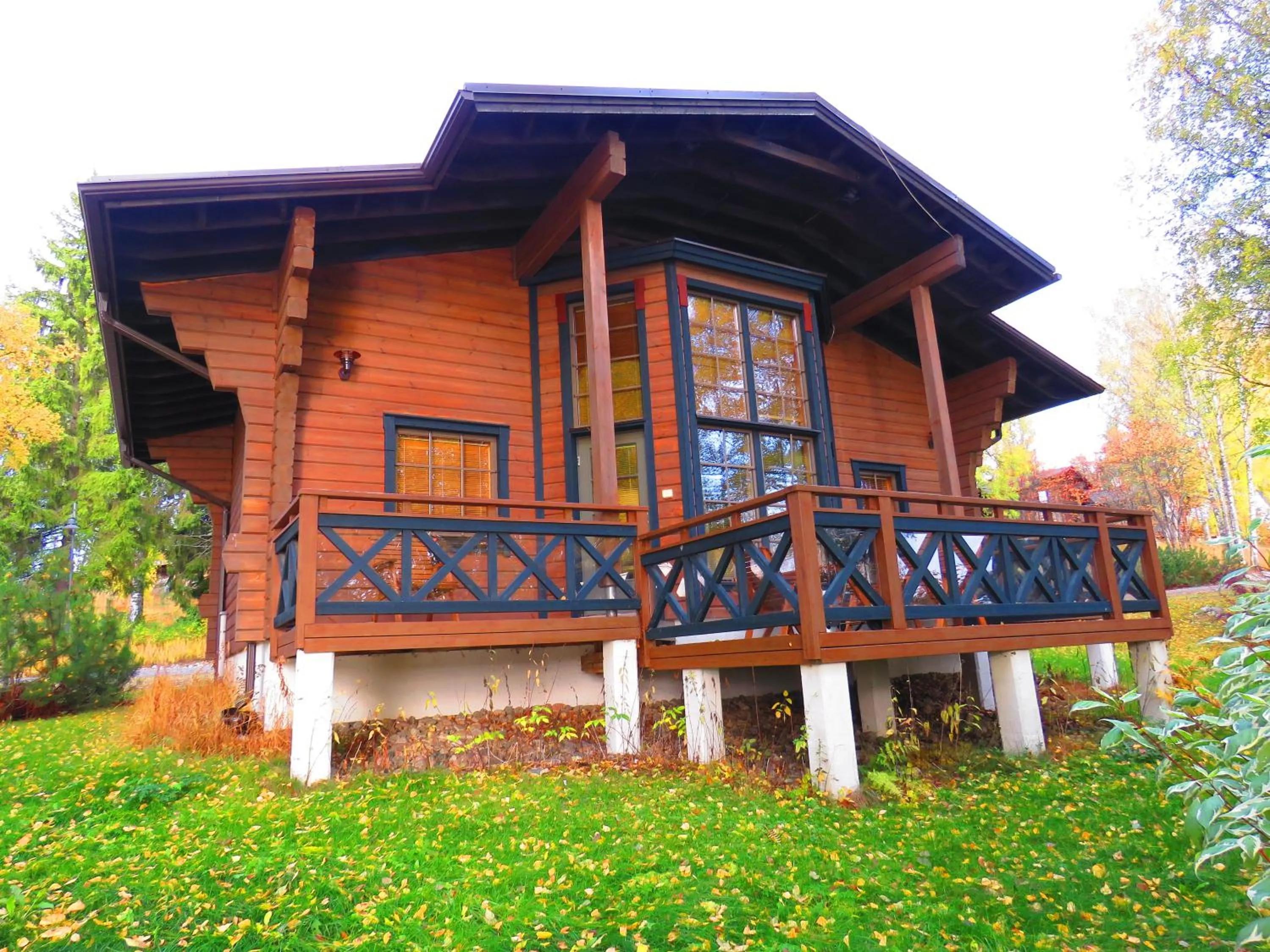 Property building in Holiday Village Tahko-Tours