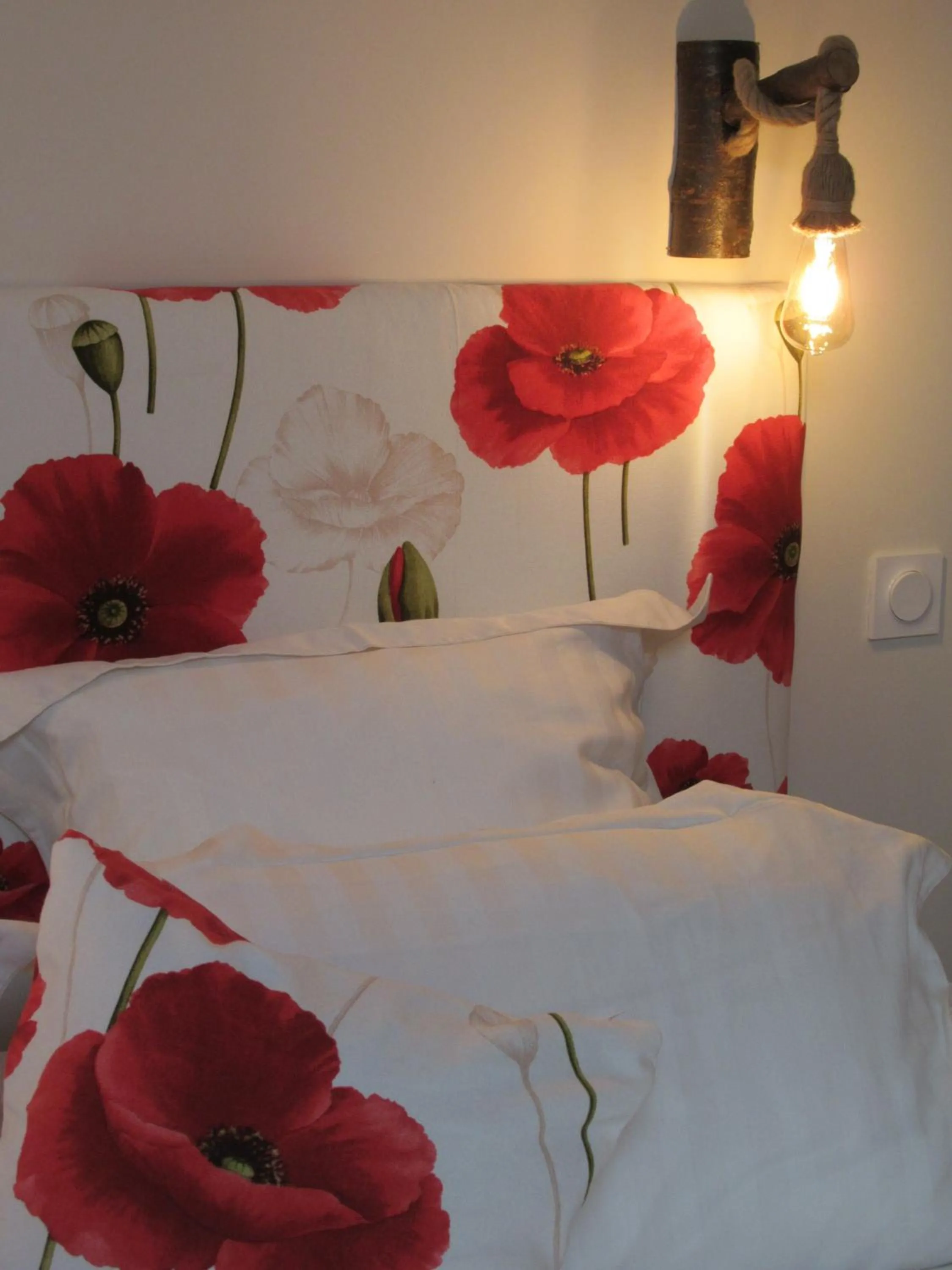 Decorative detail, Bed in La chenevière