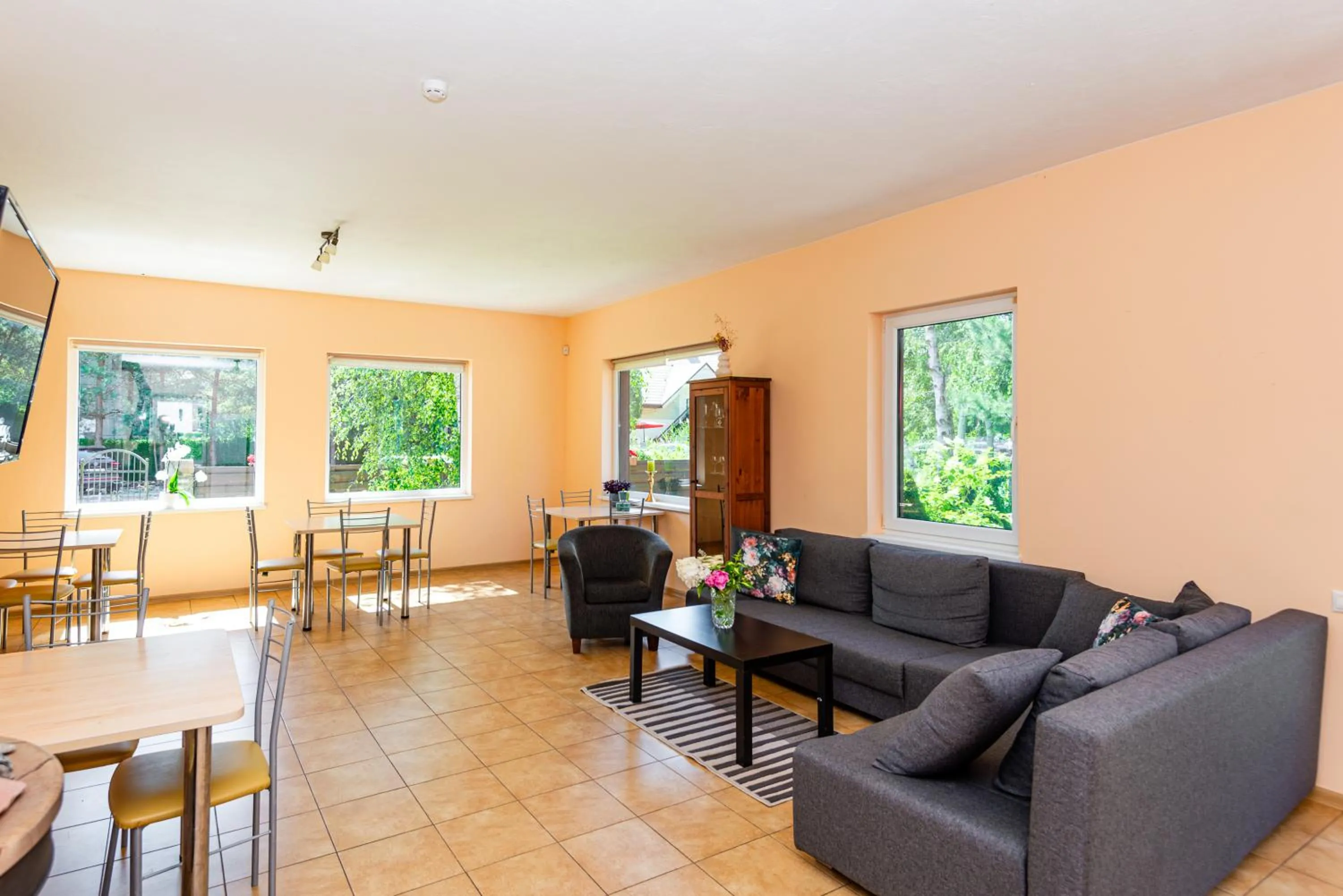 Kitchen or kitchenette in Guest House Pasaulio Krastas